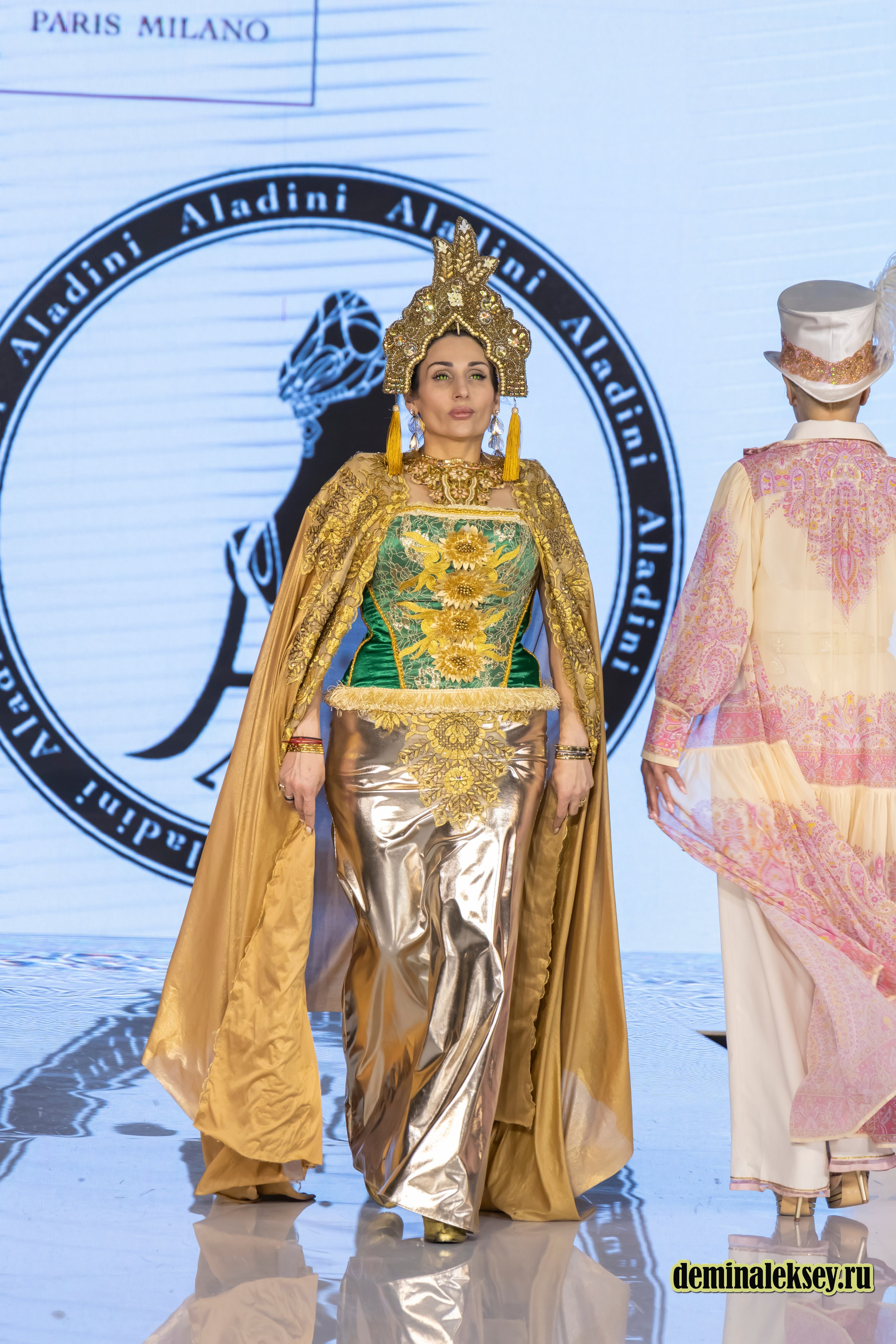 Показ бренда Аладини на выставке Уникальная Россия 2025. Репортажный, семейный и студийный фотограф в Москве Демин Алексей