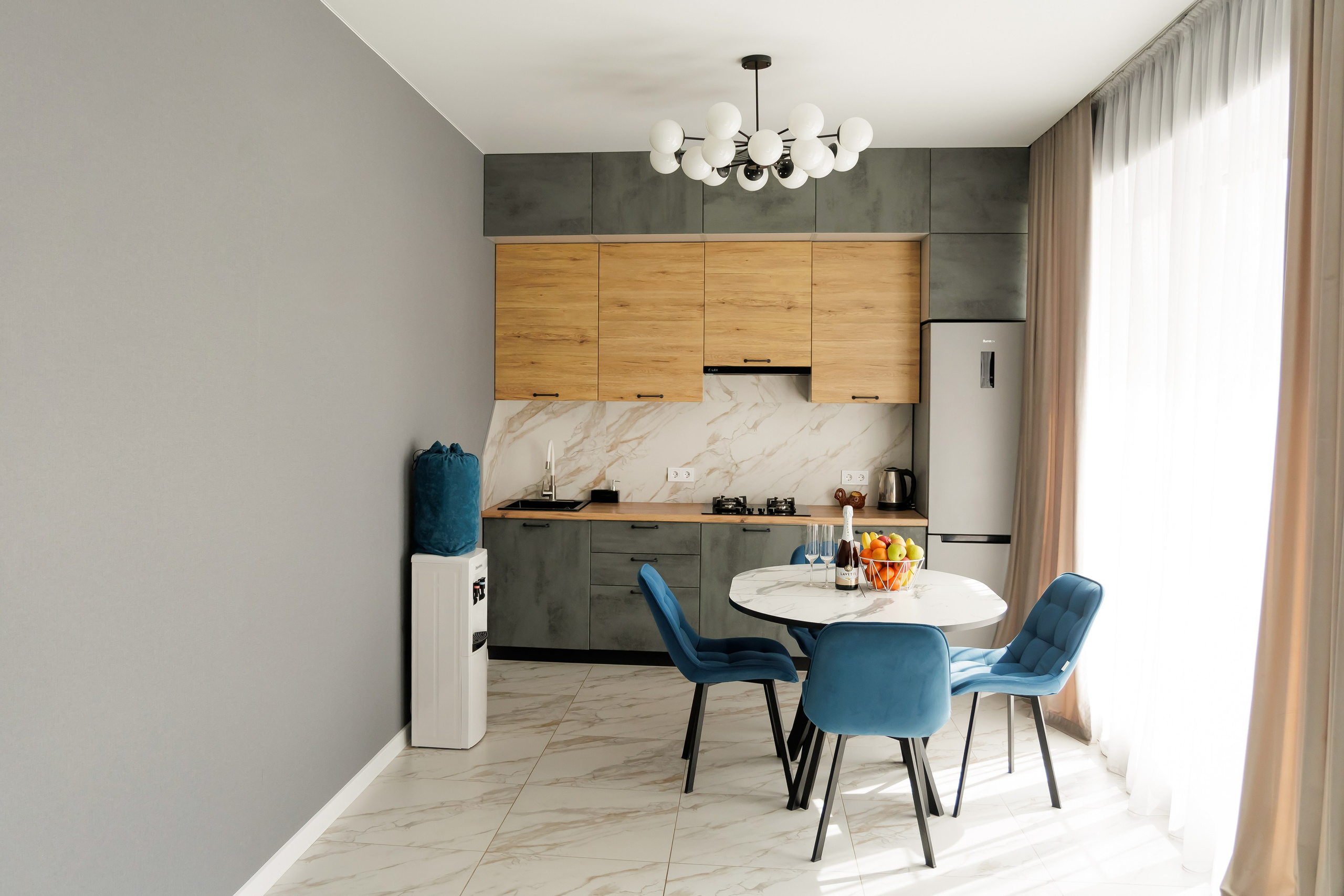 Интерьерная и рекламная съёмка. Свадебный и семейный фотограф в г. Майкопе (выезд по республике и краю)