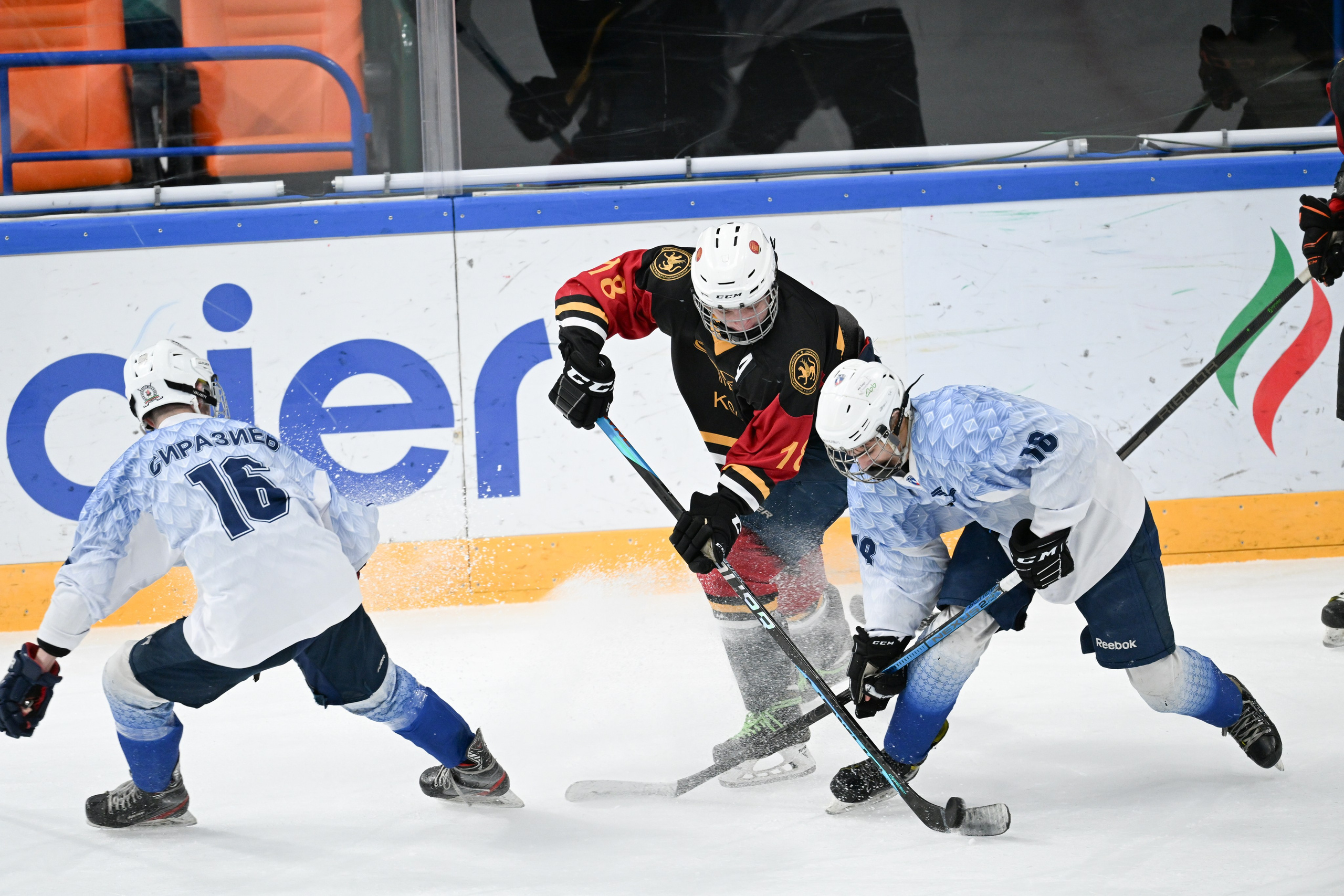 Лучшие фотографии хоккея. Спортивный и репортажный фотограф Рустам Афлятунов в Казани