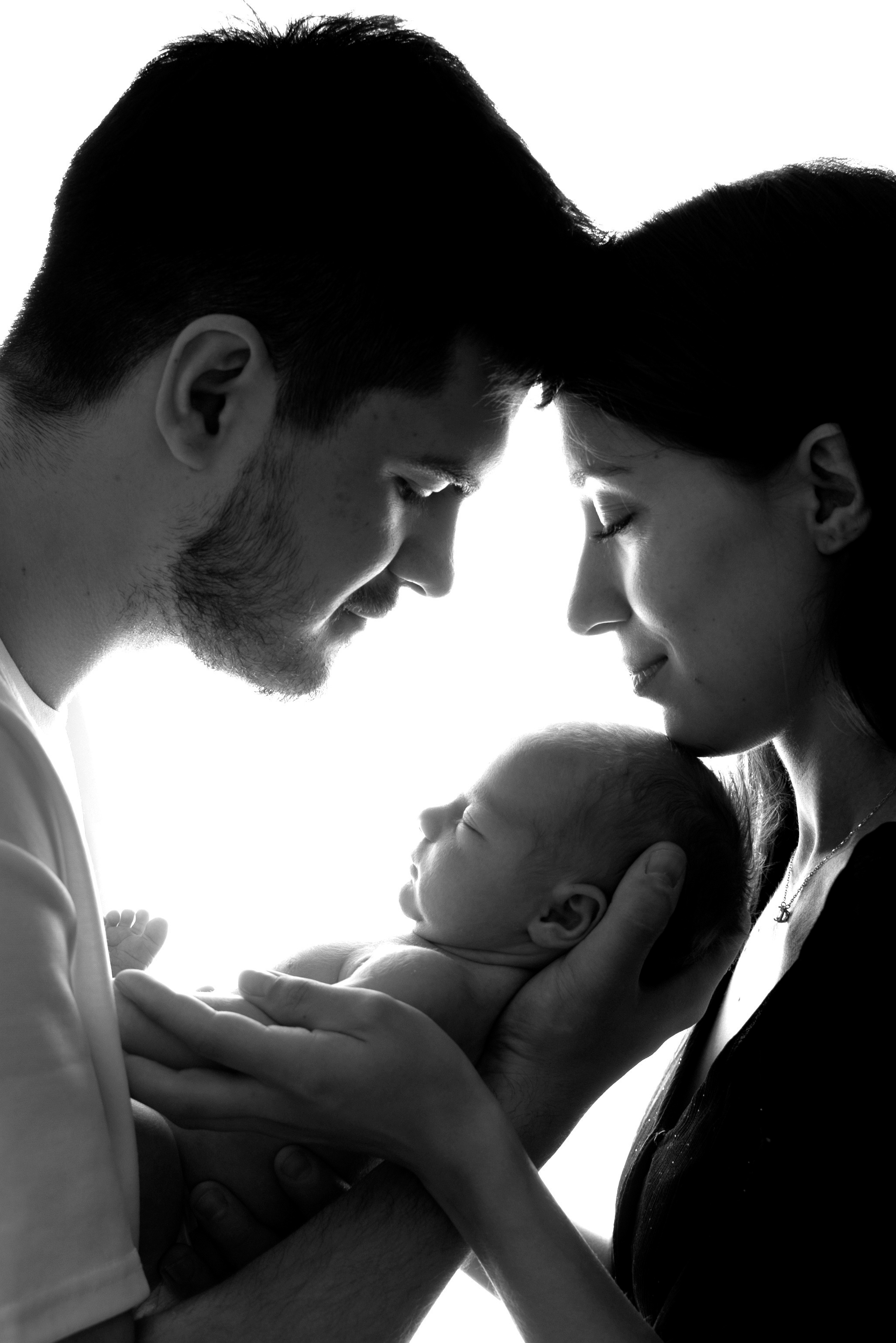 Малышка Анна и невероятные съемки «на черном». Фотограф новорожденных в Нижневартовске Лара Курдюкова