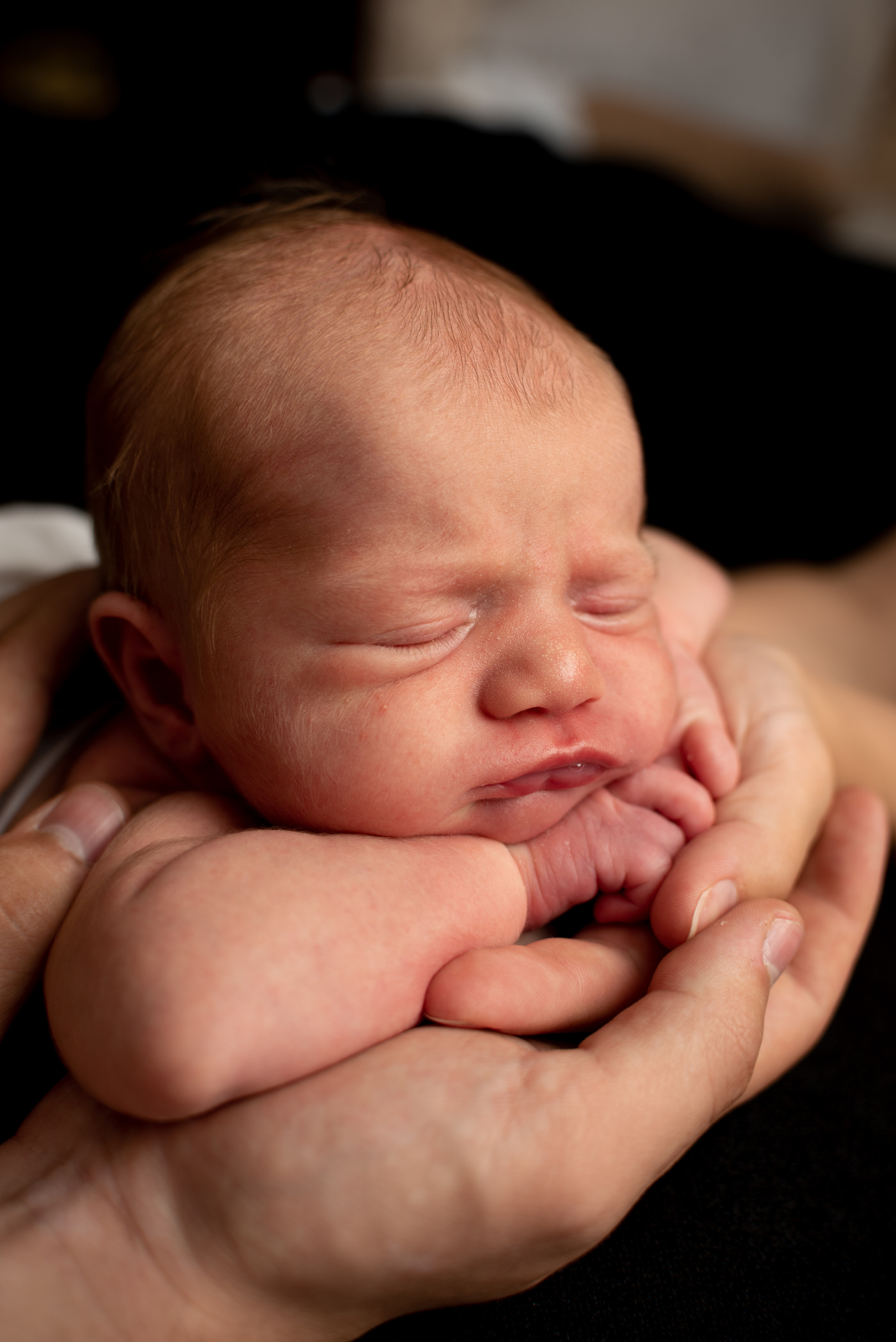 Малышка Анна и невероятные съемки «на черном». Фотограф новорожденных в Нижневартовске Лара Курдюкова