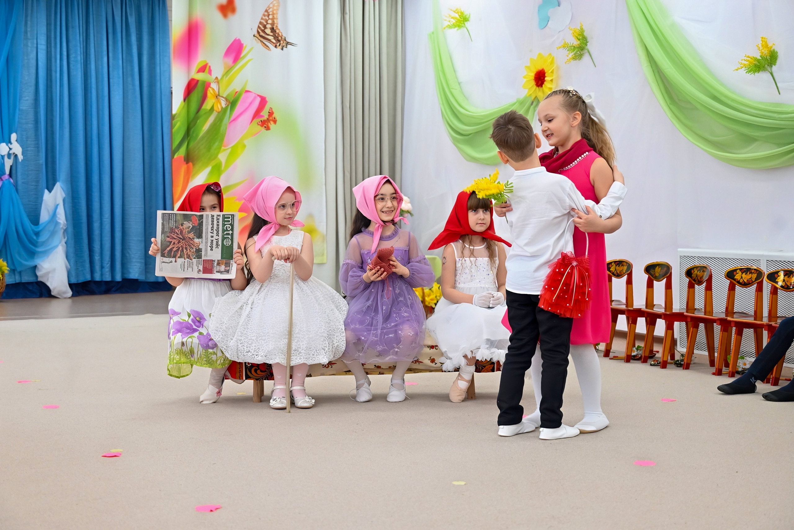 Праздник в группе Цветик семицветик. Семейный и детский фотограф Москва