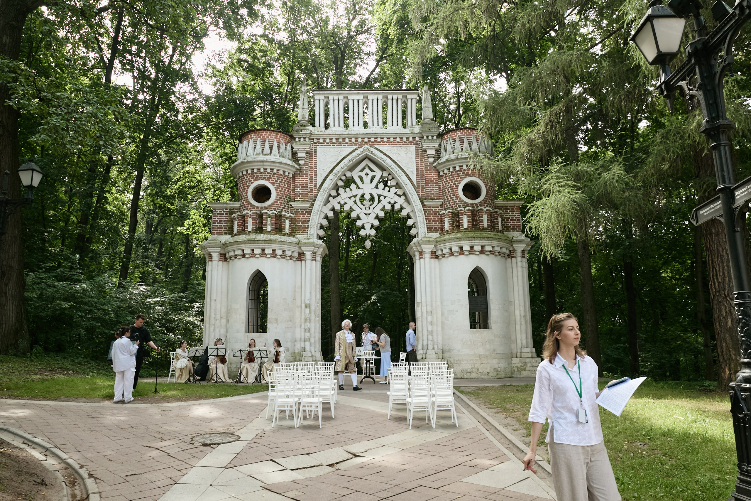 Иван и Юлия. Анонс свадьбы ЖК «Южная битца», роспись в парке «Царицыно». Фотограф и свадебный фотограф в Москве