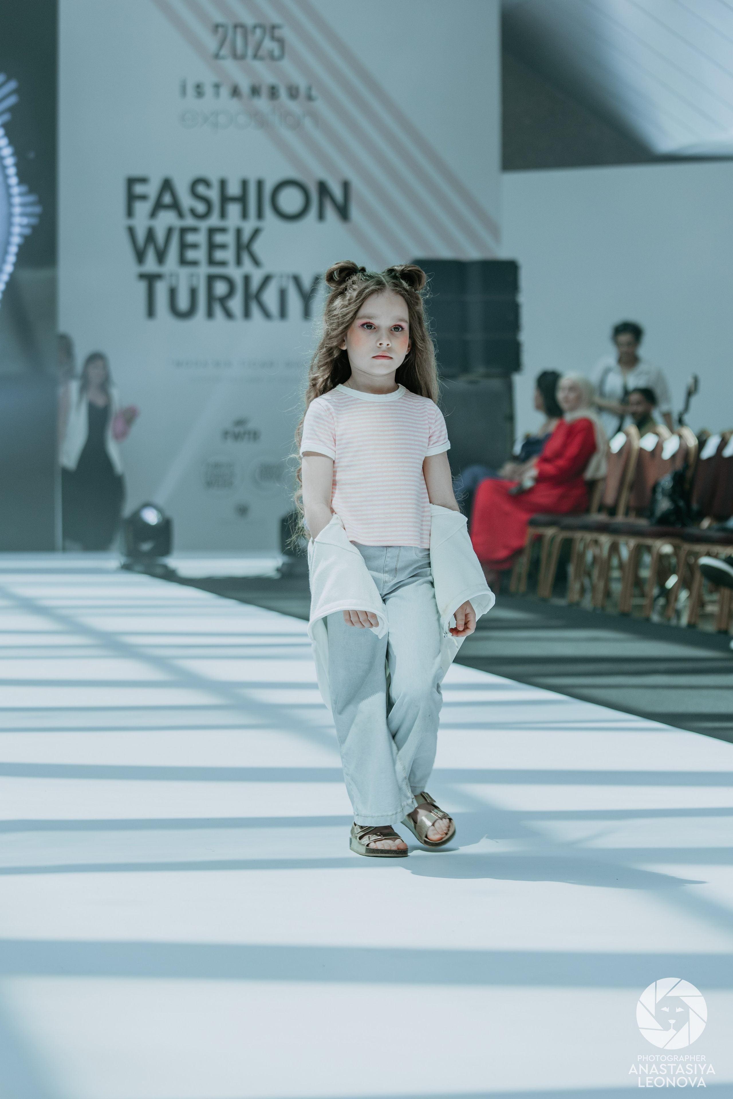 Fashion Week Türkiye [spring, 2025]. Anastasia Leonowa