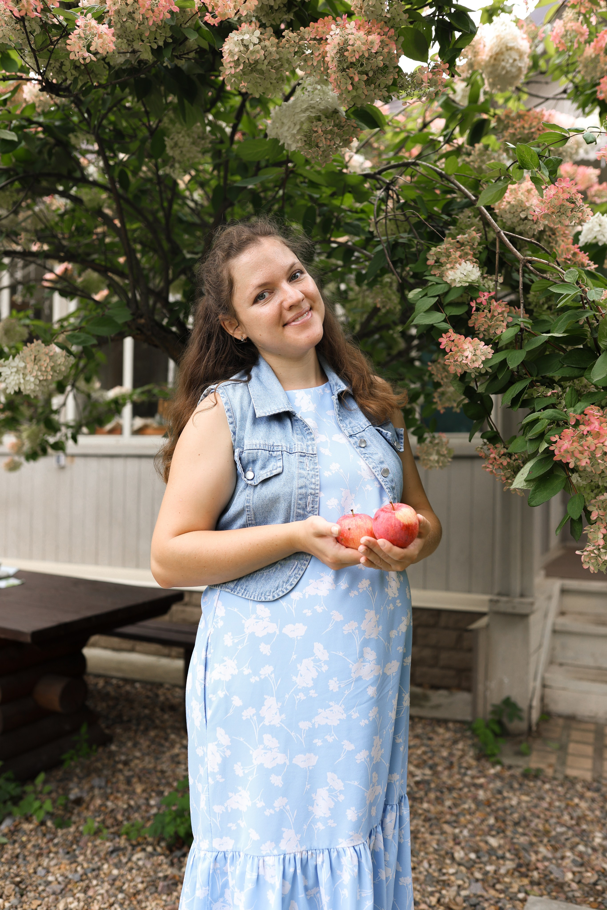 Фотосессия беременности в загородной студии Купавна. Фотограф в Железнодорожном и Балашихе