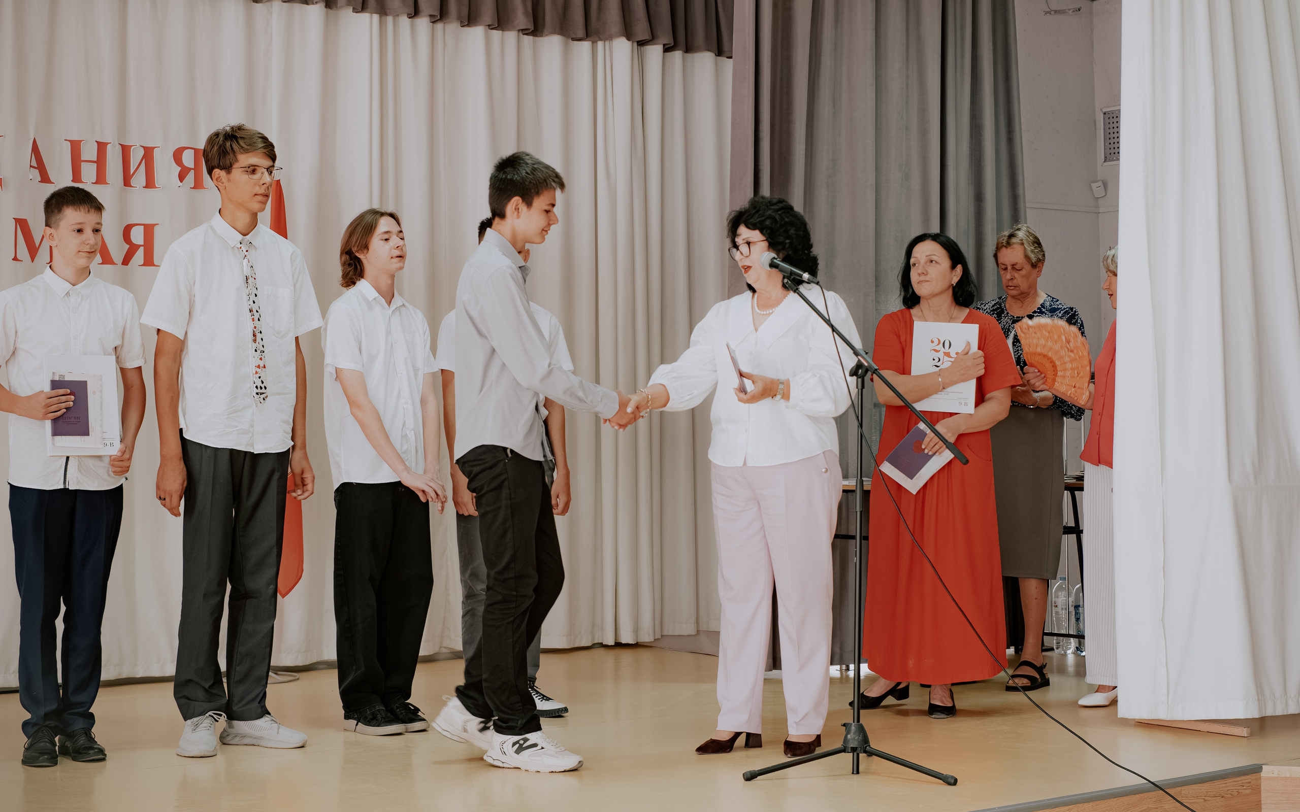 Кейс — Школьный выпускной. Коммерческий и Портретный Фотограф Симферополь Крым Максим Махо