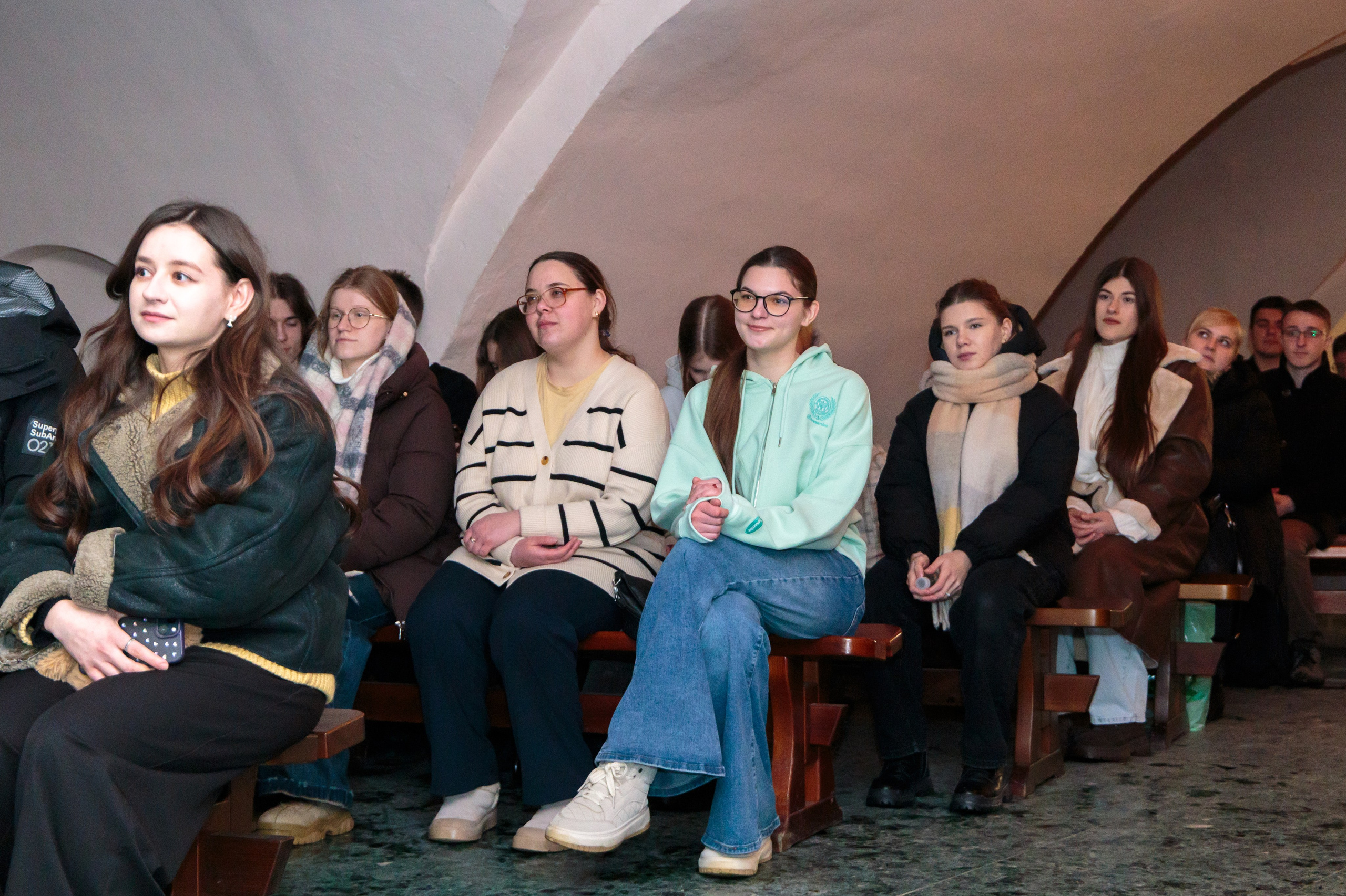 Агульная катэхэза: «Не дастасоўвайцеся да ментальнасці гэтага свету…» (пар. Рым 12, 2). Репортажный фотограф Анастасия Минск