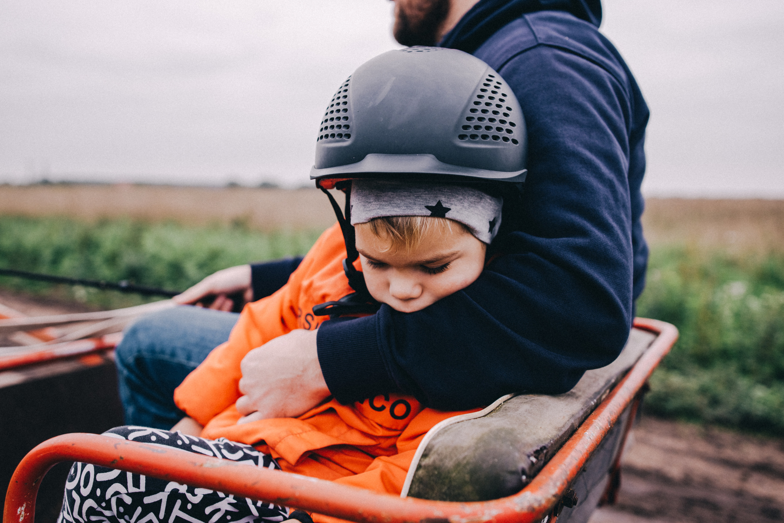 Про любовь, веселье, капризы и сон в повозке…. Семейный фотограф, фотограф родов, репортажей фотограф в Санкт-Петербу