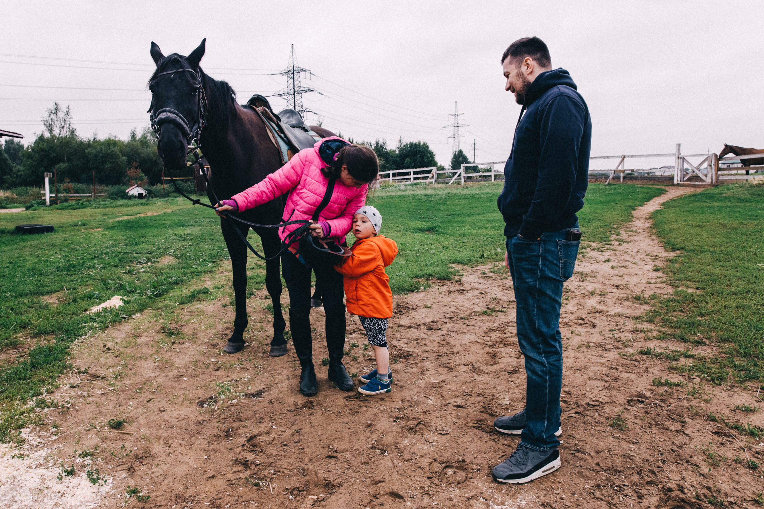 Про любовь, веселье, капризы и сон в повозке…. Семейный фотограф, фотограф родов, репортажей фотограф в Санкт-Петербу