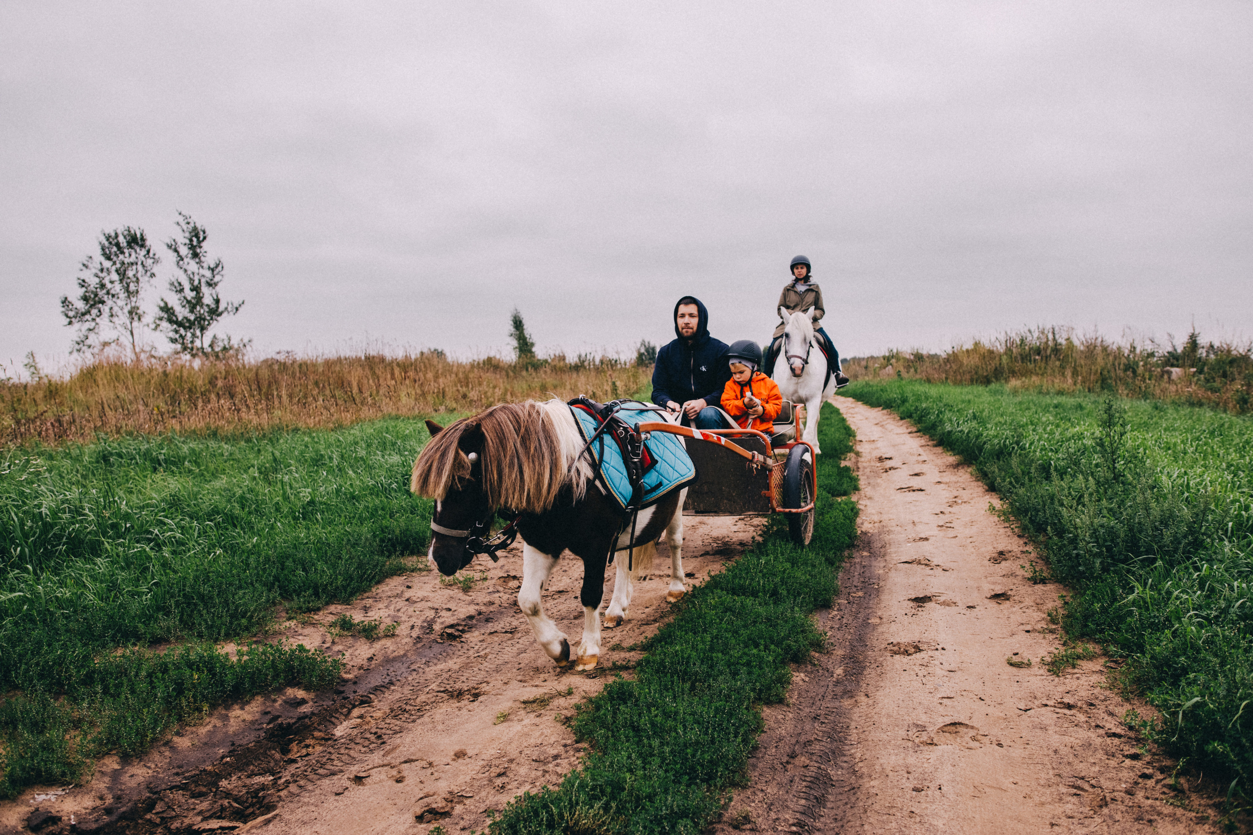 Про любовь, веселье, капризы и сон в повозке…. Семейный фотограф, фотограф родов, репортажей фотограф в Санкт-Петербу