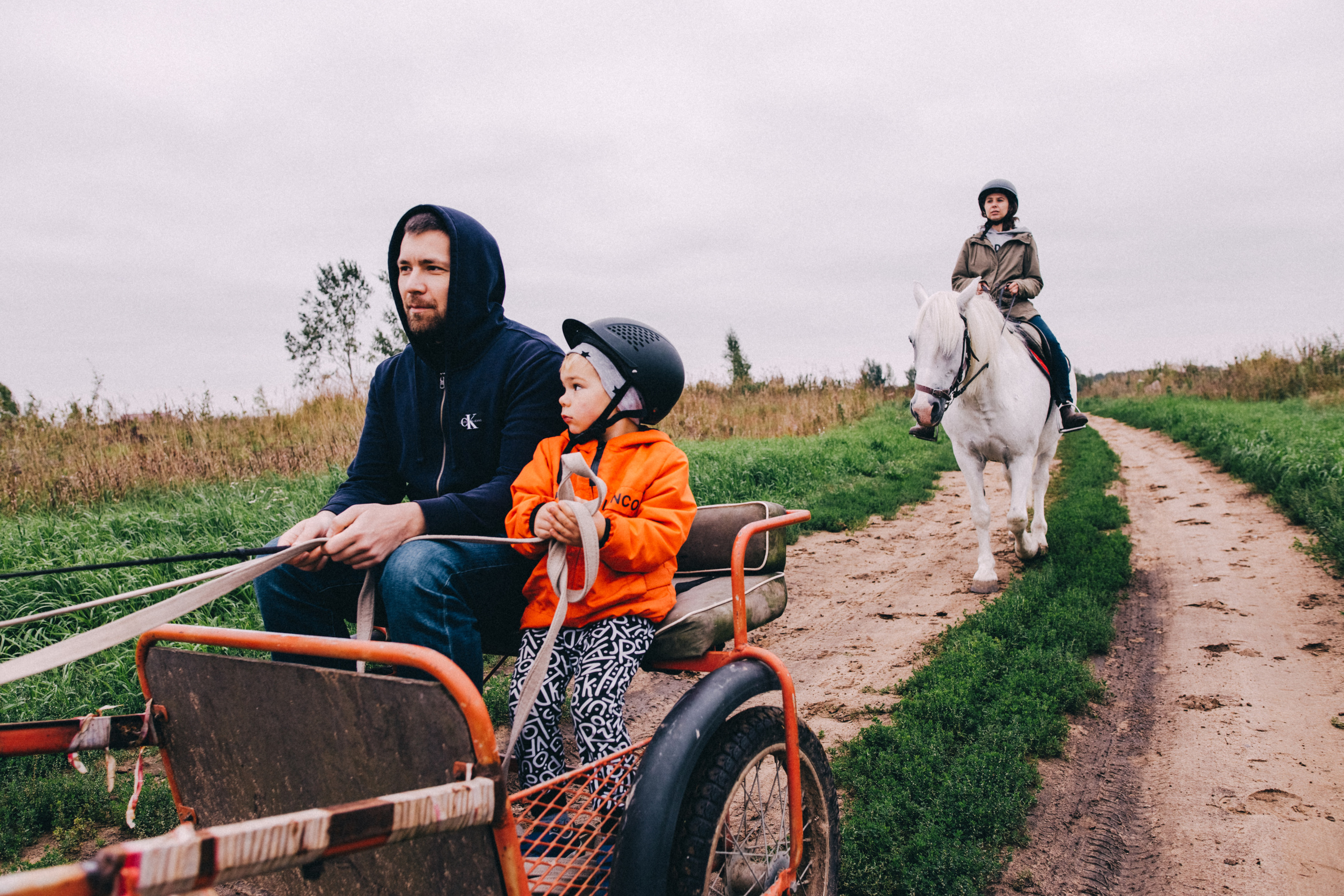 Про любовь, веселье, капризы и сон в повозке…. Семейный фотограф, фотограф родов, репортажей фотограф в Санкт-Петербу