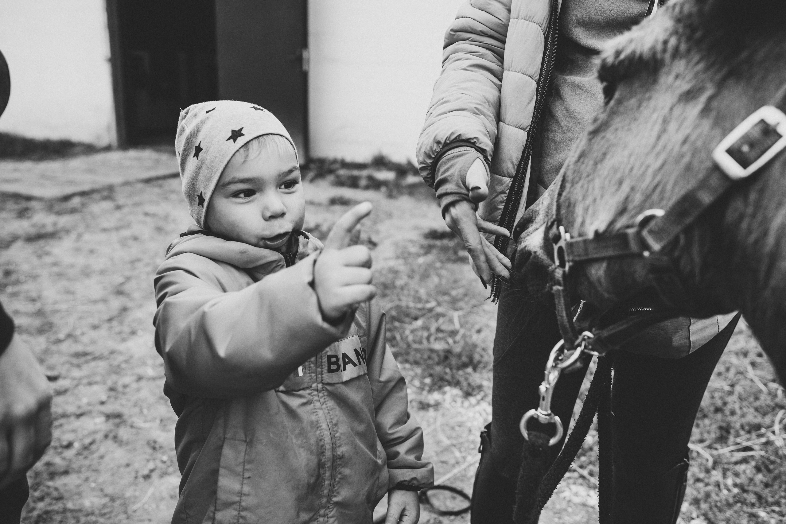 Про любовь, веселье, капризы и сон в повозке…. Семейный фотограф, фотограф родов, репортажей фотограф в Санкт-Петербу