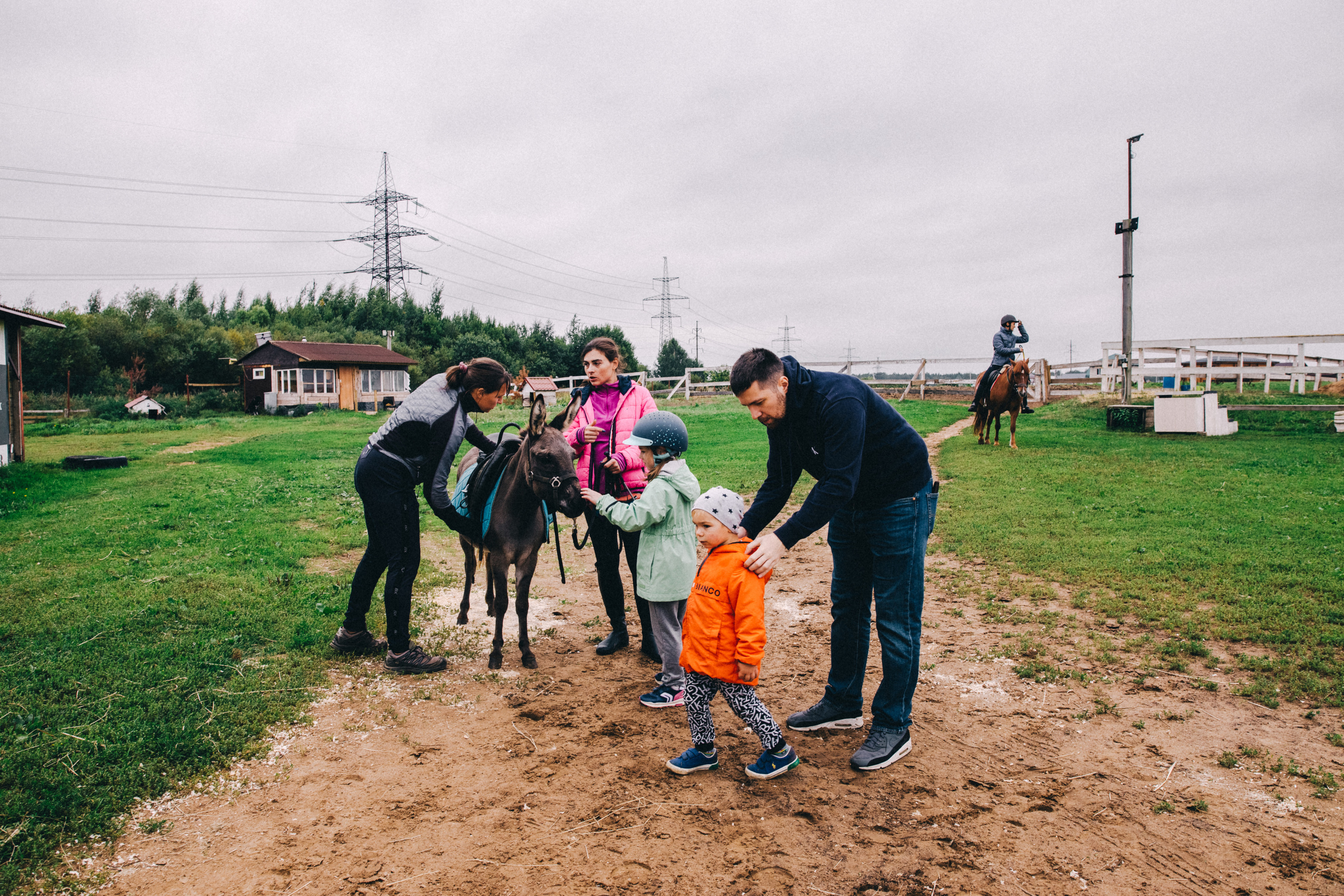 Про любовь, веселье, капризы и сон в повозке…. Семейный фотограф, фотограф родов, репортажей фотограф в Санкт-Петербу