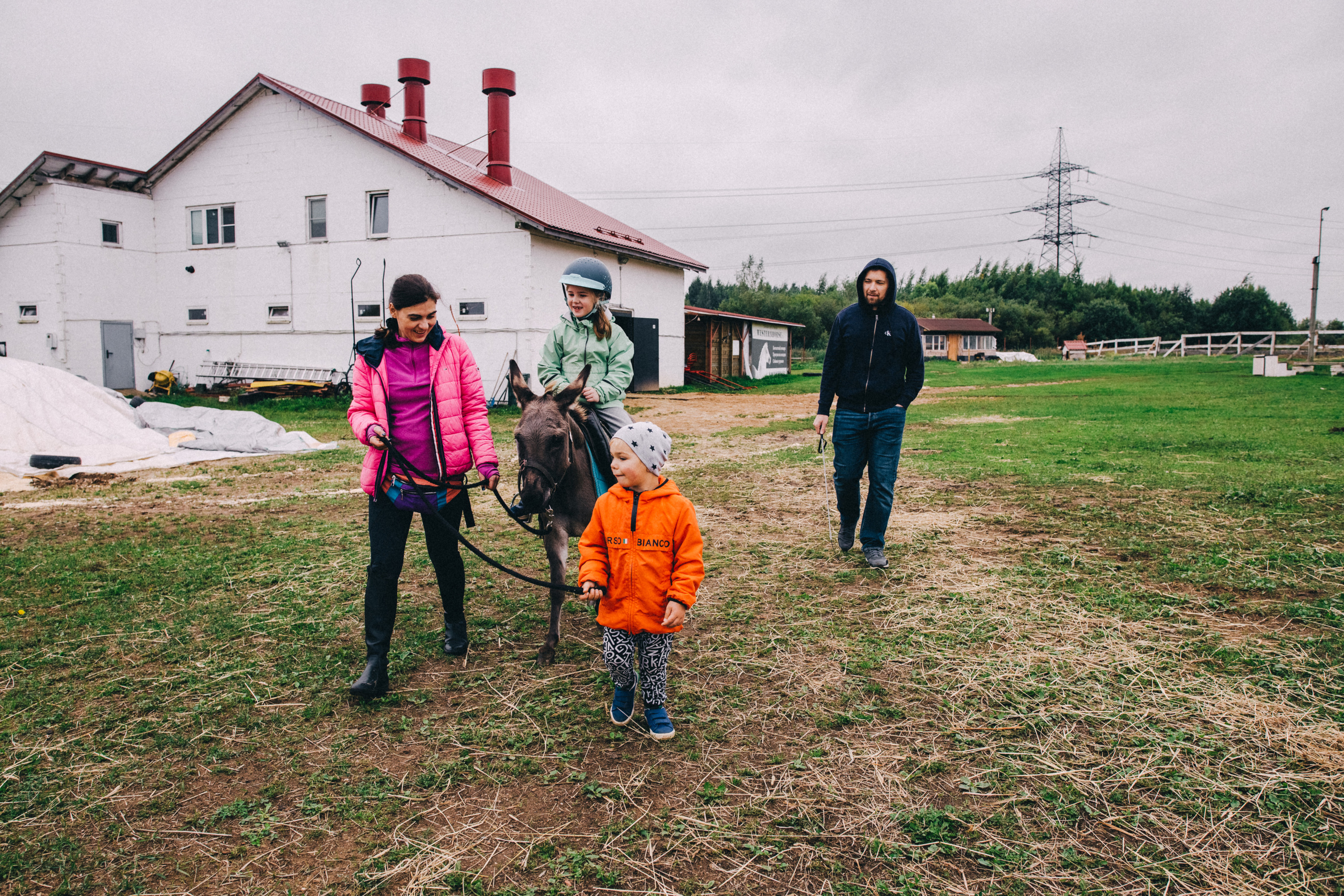 Про любовь, веселье, капризы и сон в повозке…. Семейный фотограф, фотограф родов, репортажей фотограф в Санкт-Петербу
