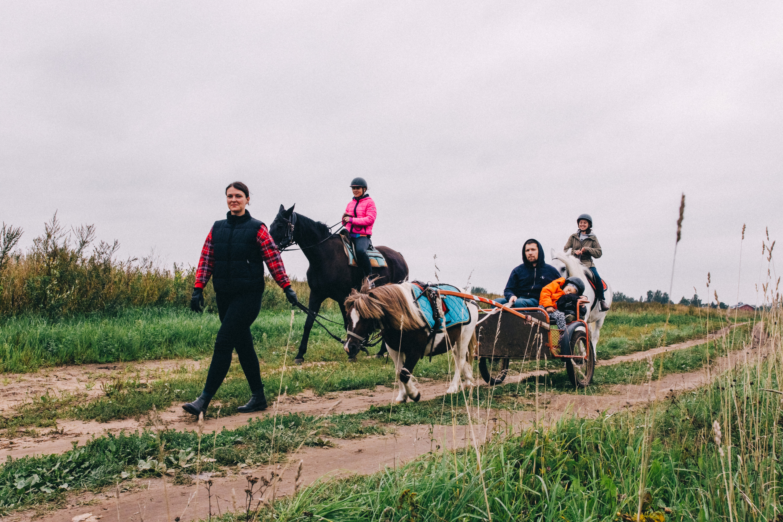 Про любовь, веселье, капризы и сон в повозке…. Семейный фотограф, фотограф родов, репортажей фотограф в Санкт-Петербу