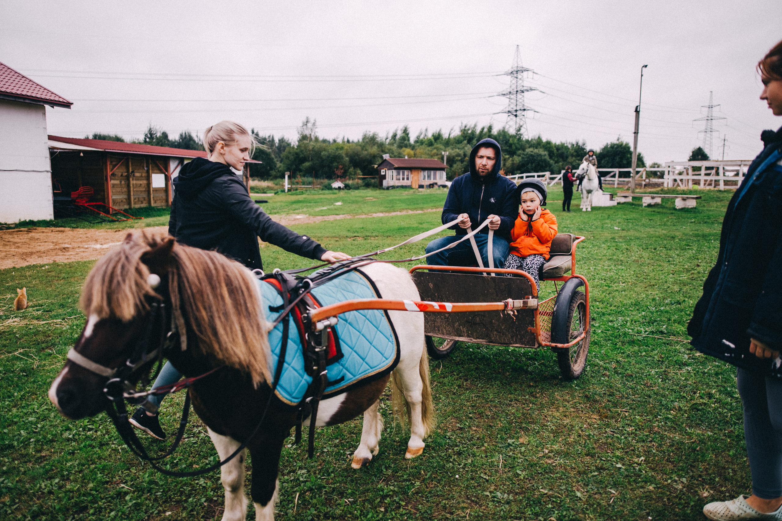 Про любовь, веселье, капризы и сон в повозке…. Семейный фотограф, фотограф родов, репортажей фотограф в Санкт-Петербу