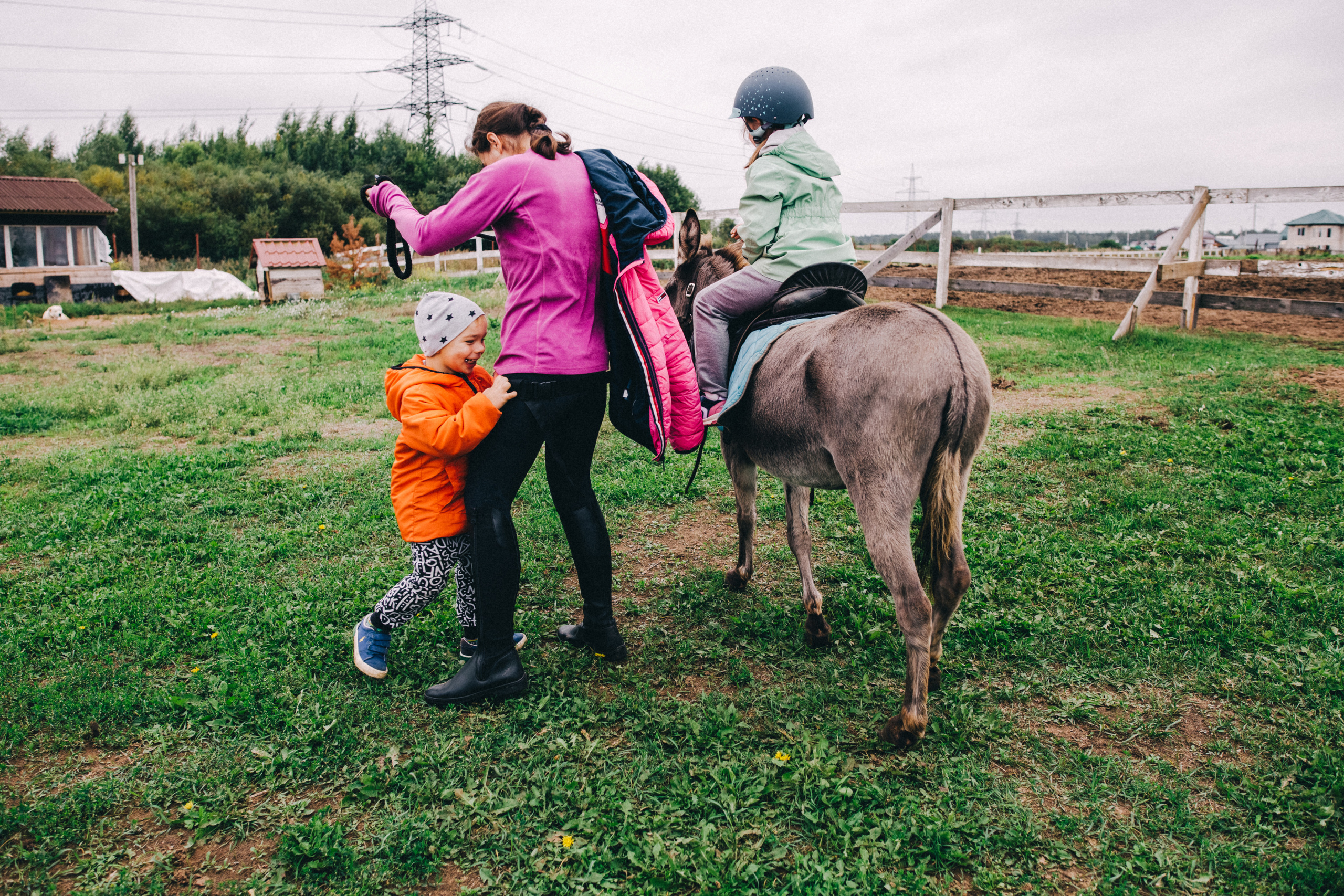 Про любовь, веселье, капризы и сон в повозке…. Семейный фотограф, фотограф родов, репортажей фотограф в Санкт-Петербу