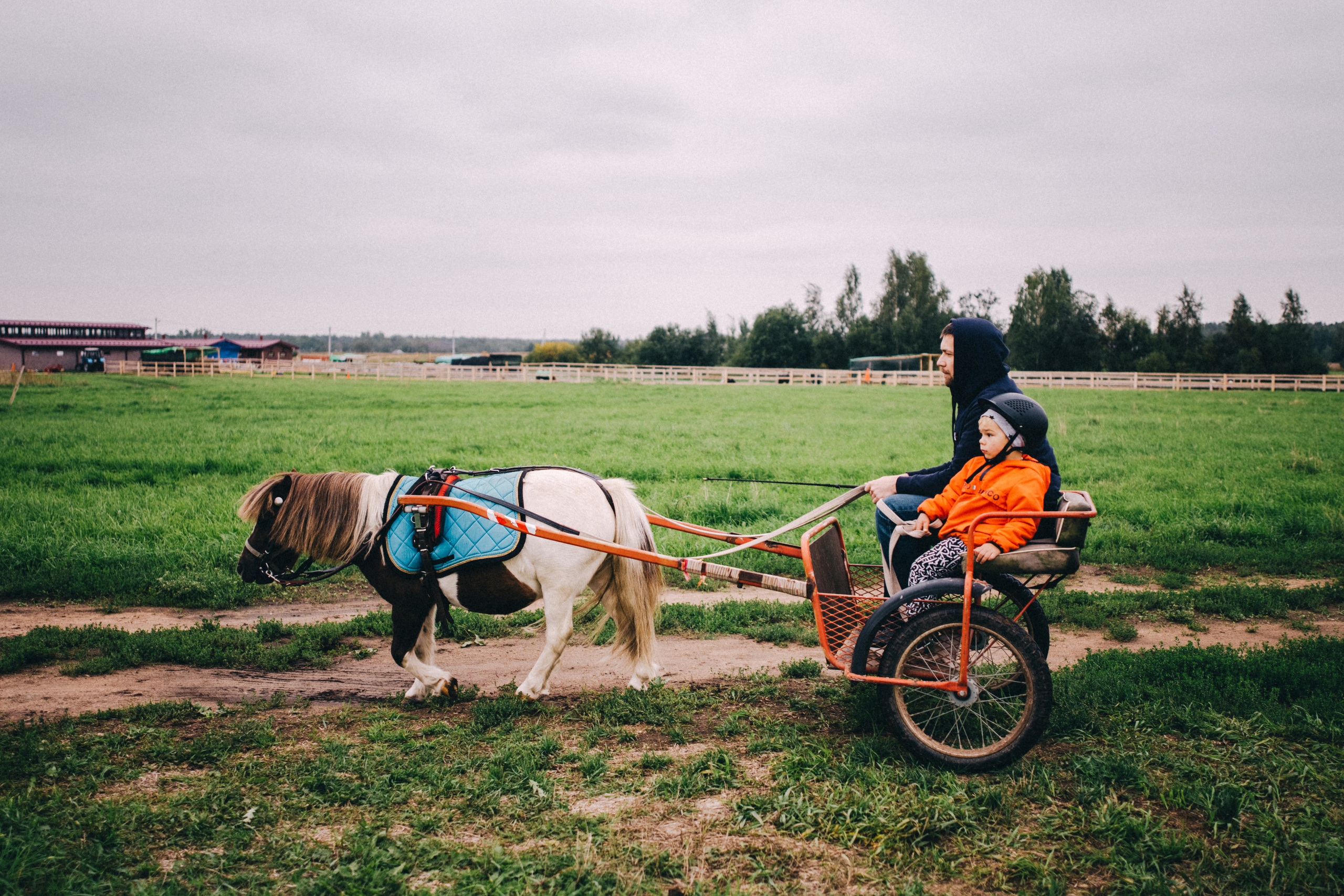 Про любовь, веселье, капризы и сон в повозке…. Семейный фотограф, фотограф родов, репортажей фотограф в Санкт-Петербу