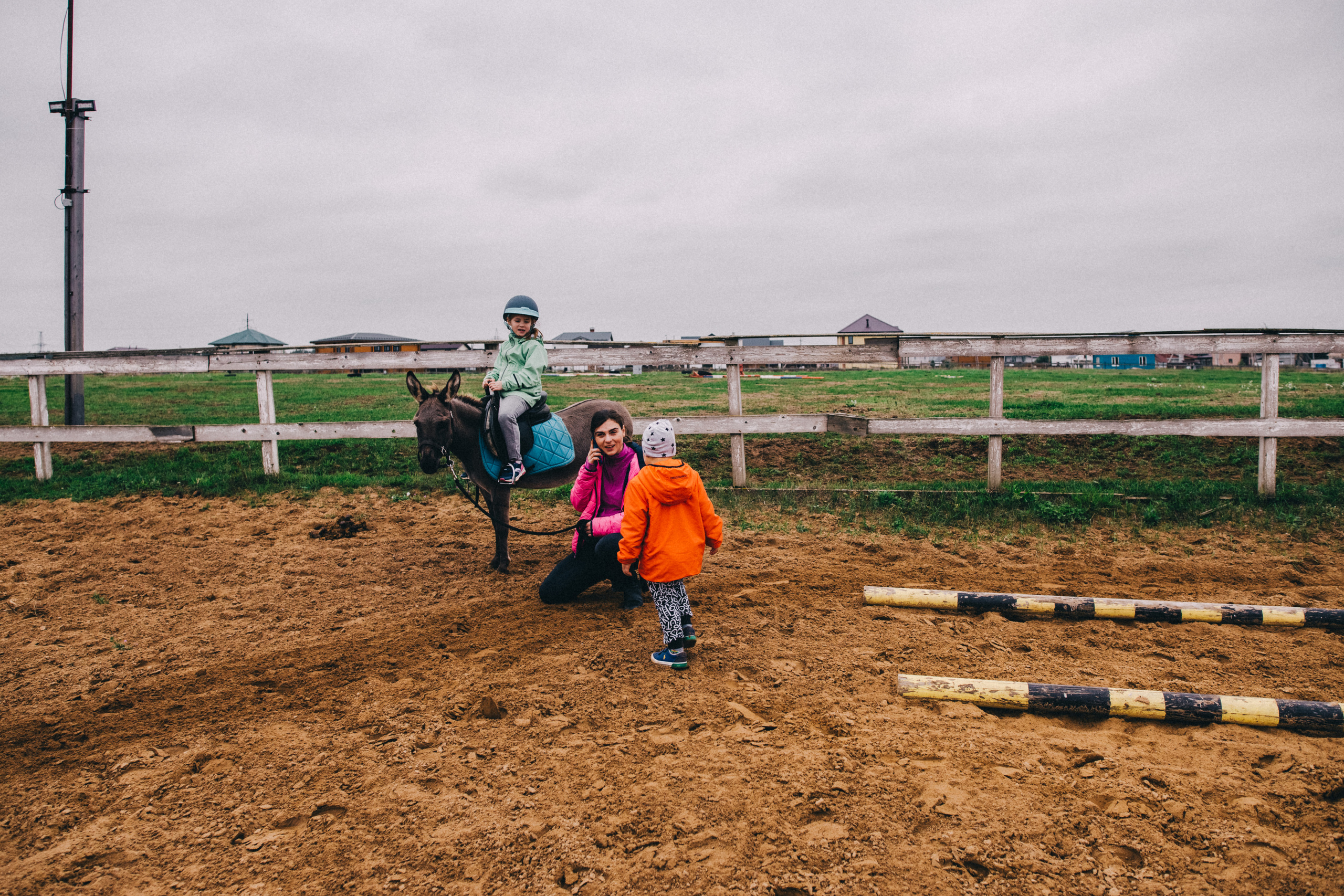 Про любовь, веселье, капризы и сон в повозке…. Семейный фотограф, фотограф родов, репортажей фотограф в Санкт-Петербу