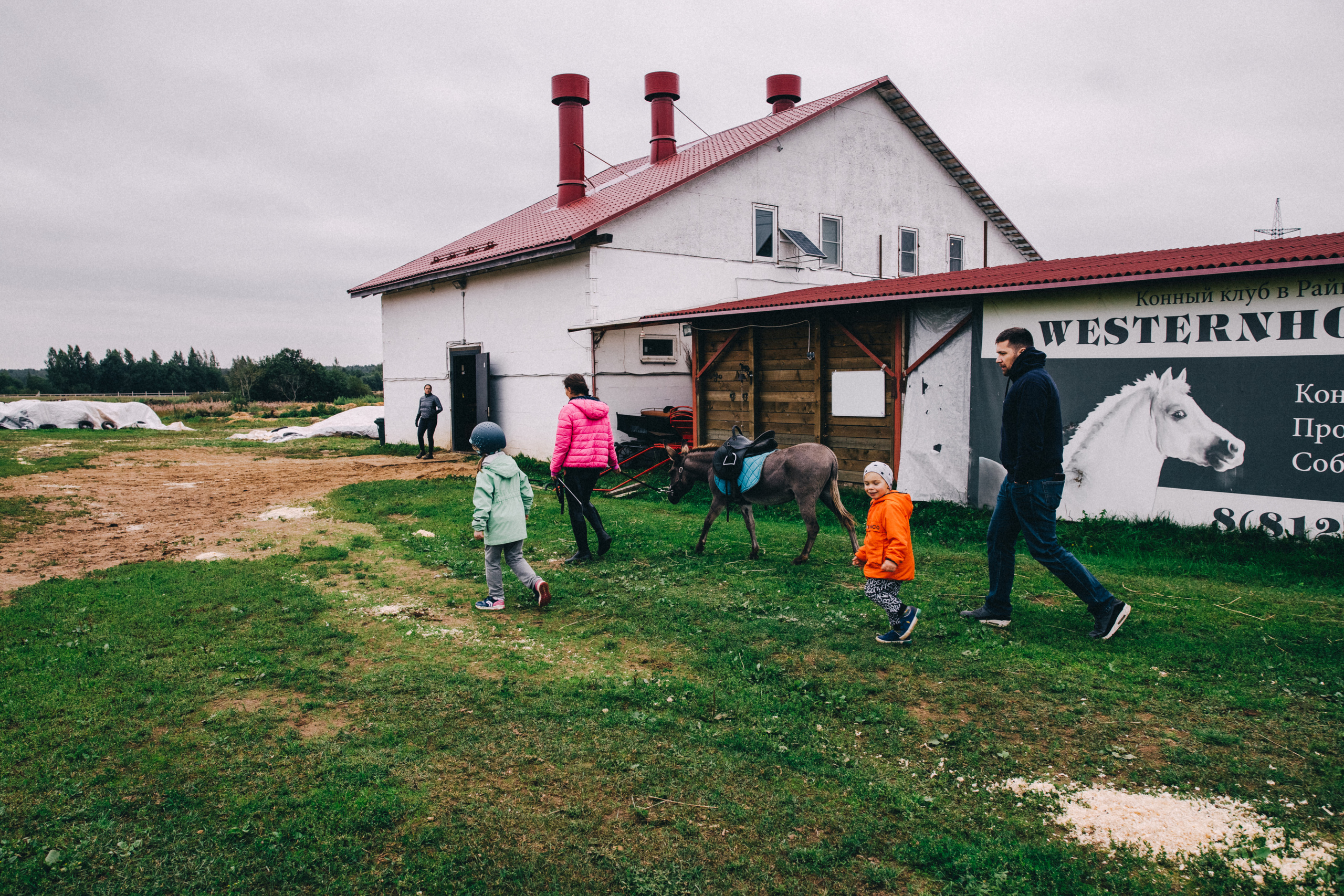 Про любовь, веселье, капризы и сон в повозке…. Семейный фотограф, фотограф родов, репортажей фотограф в Санкт-Петербу
