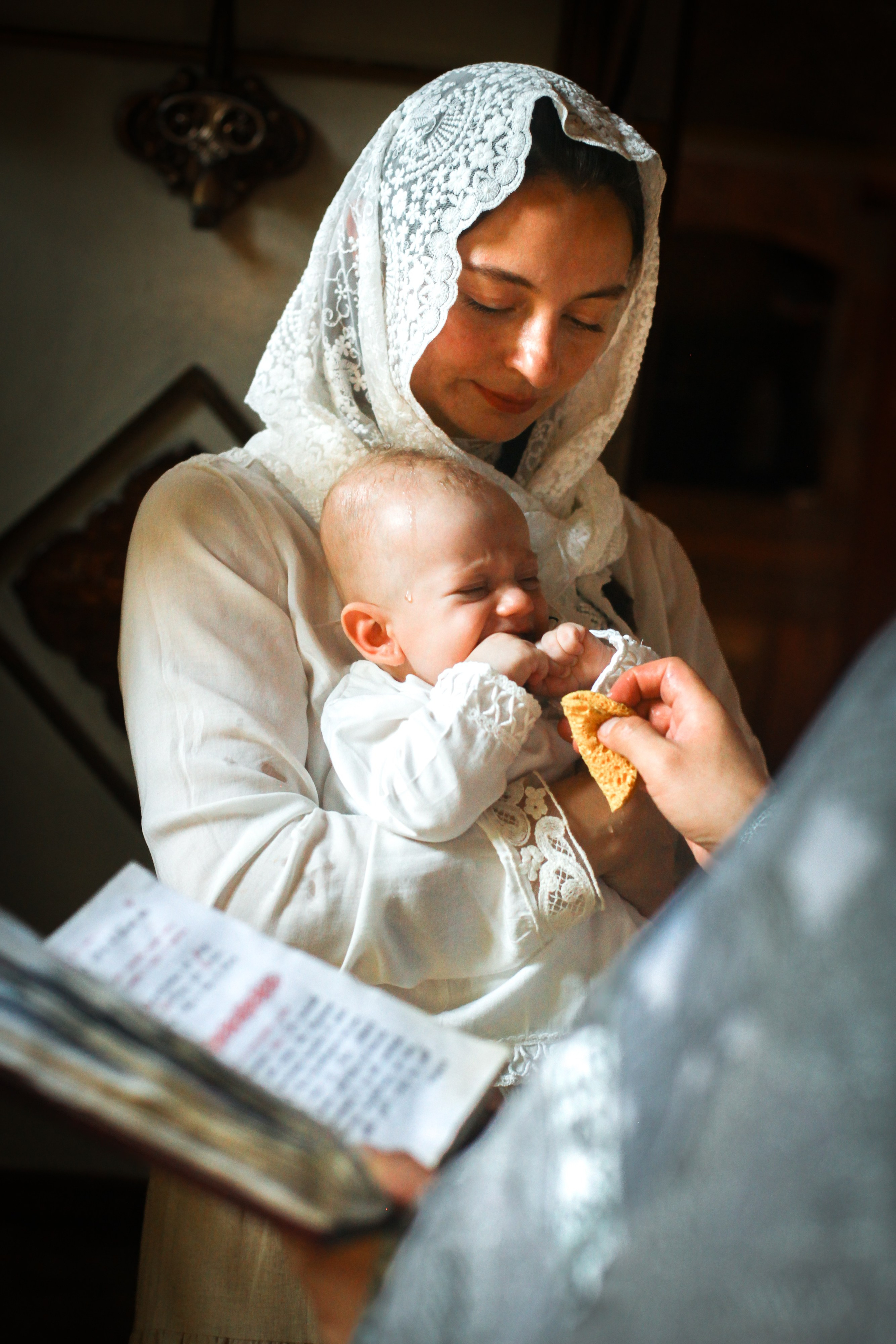 Таинство крещения. Фотограф новорожденных в Москве и области Анастасия Холманская