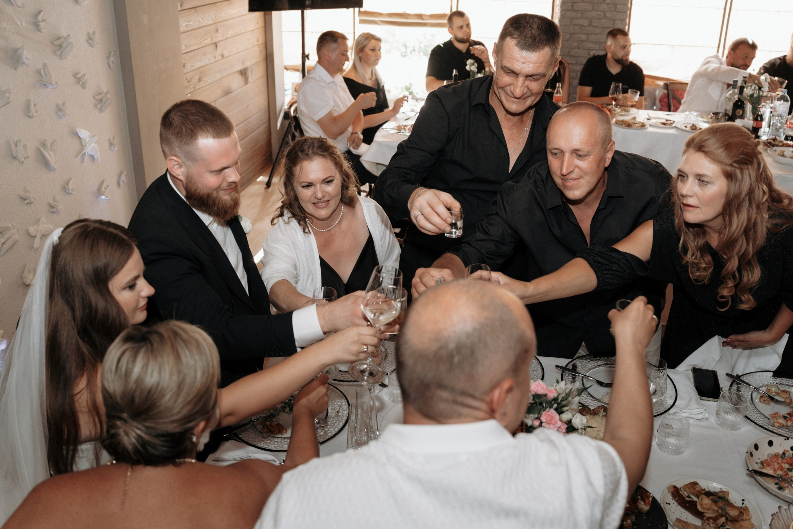 Свадьба Анастасии и Евгения, Картинная галерея, прогулка в лесу. Ресторан «Хлеб и Винотека». Свадебный фотограф в Тамбове Павел Четвертков