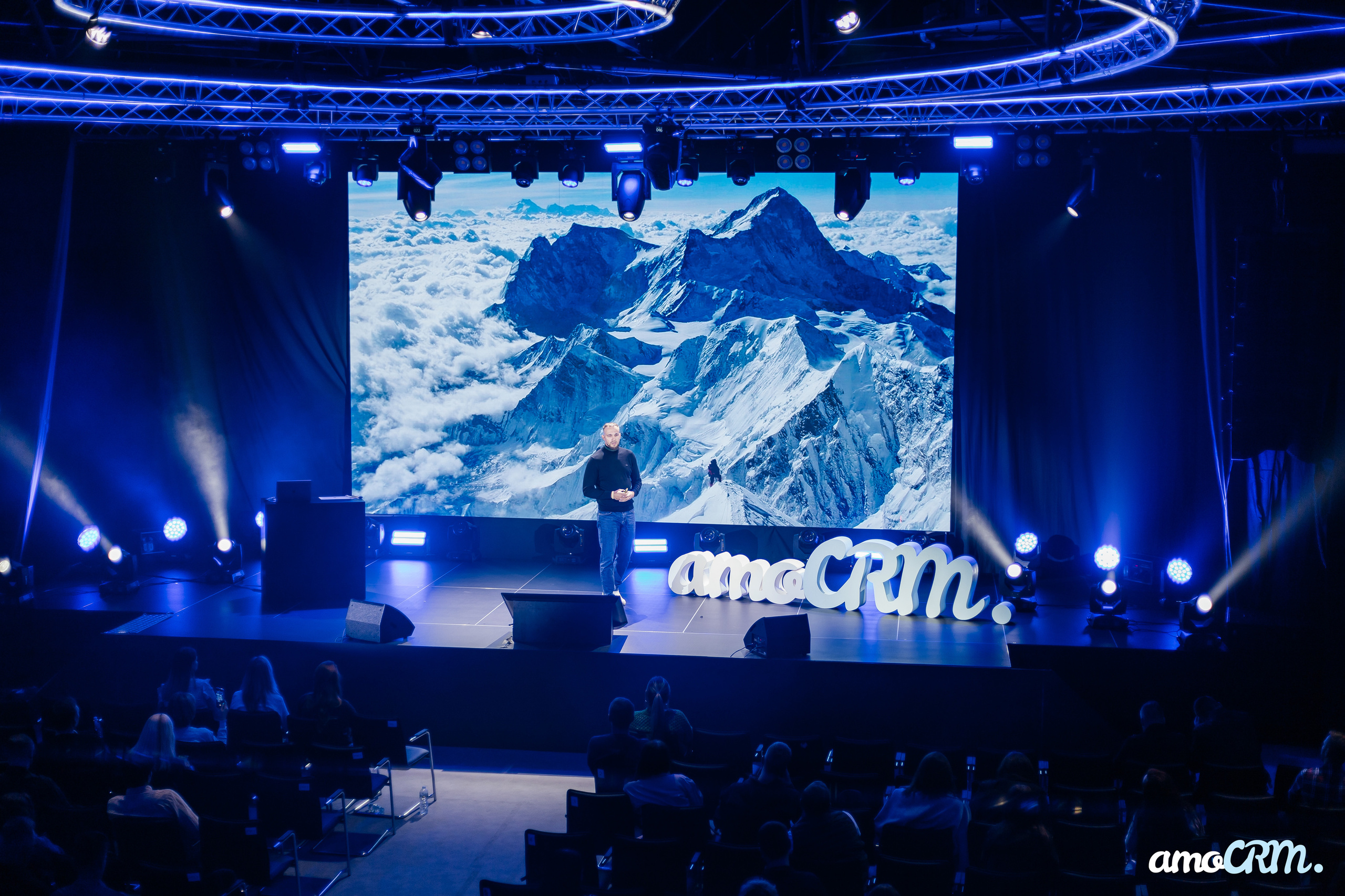 AmoCRM. Репортажный фотограф Ростов-на-Дону. Репортажный фотограф в городе Ростов-на-Дону Даниил Молодовский