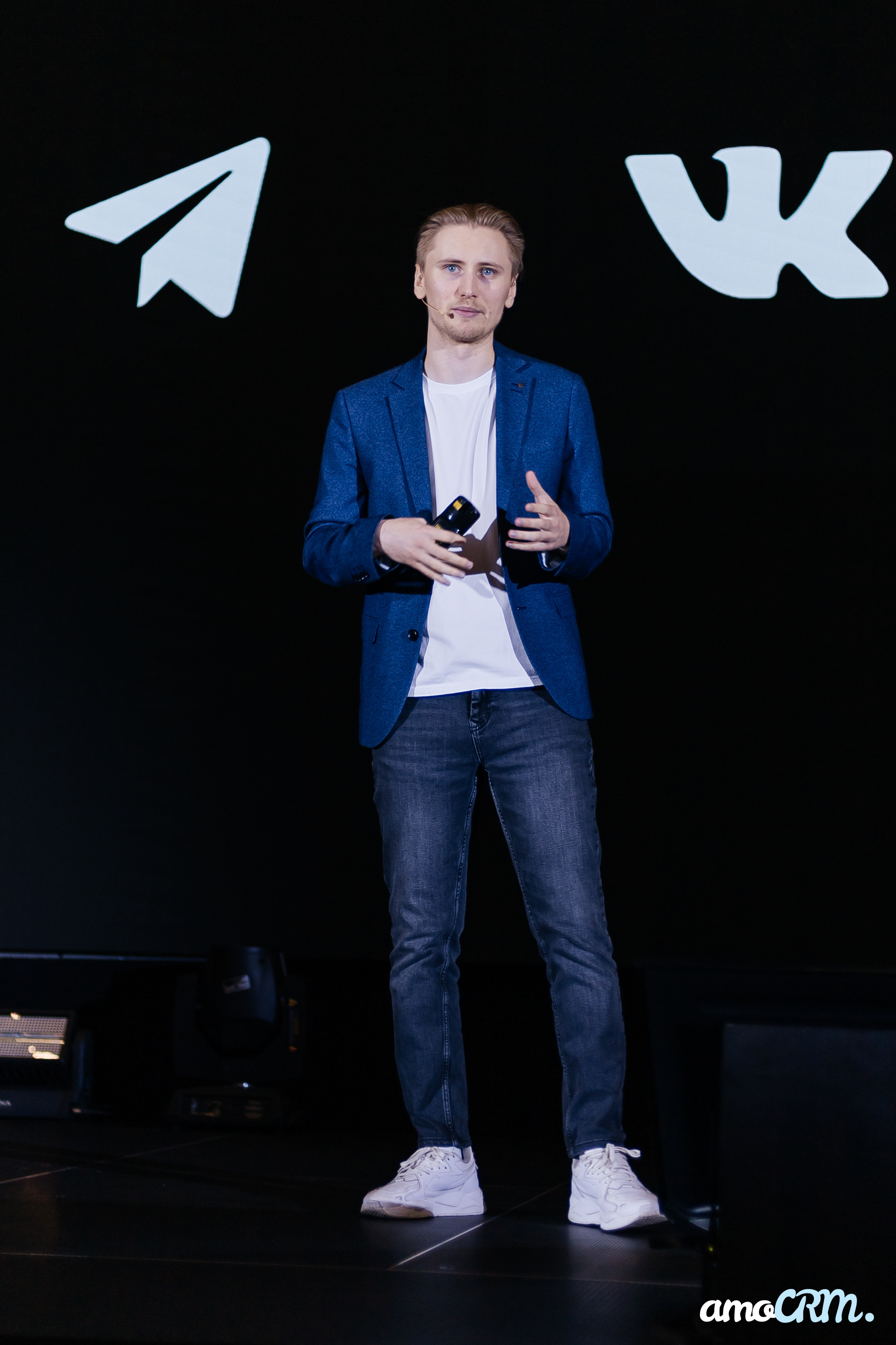 AmoCRM. Репортажный фотограф Ростов-на-Дону. Репортажный фотограф в городе Ростов-на-Дону Даниил Молодовский