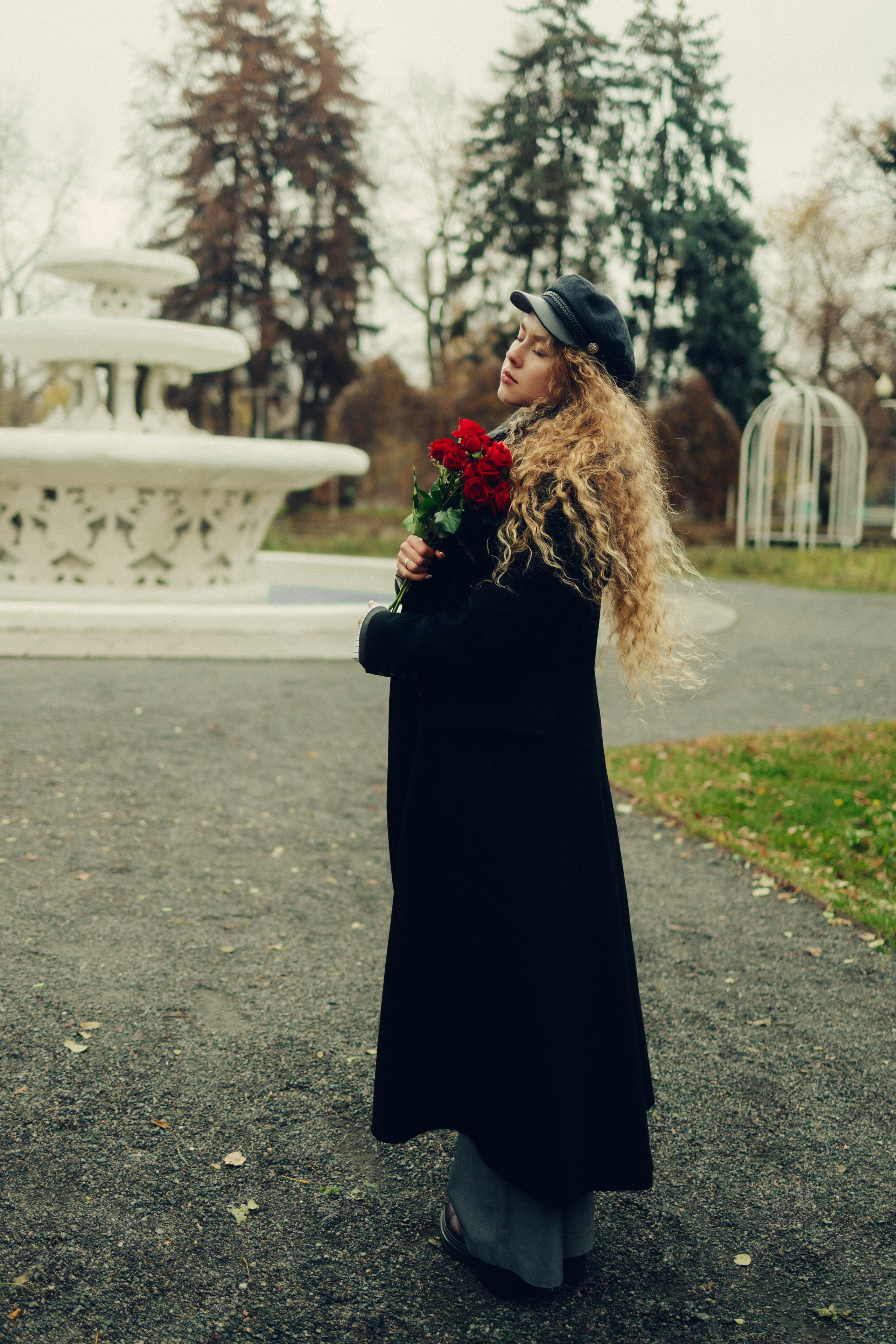 Тим и Кристина, проогулка в парке Горького. Свадебный и портретный фотограф в Москве Кристина Золотова