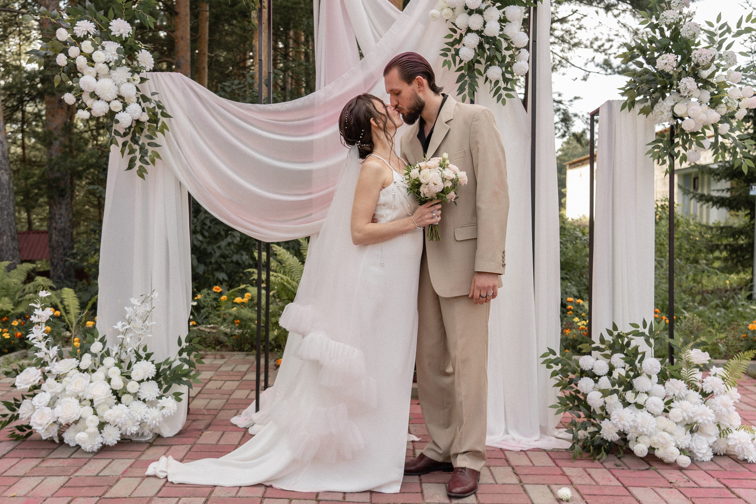 Дарья и Егор (свадебный репортаж). Эстетичная фото- и видеосъёмка Ирина Арсентьева. Челябинск и весь мир