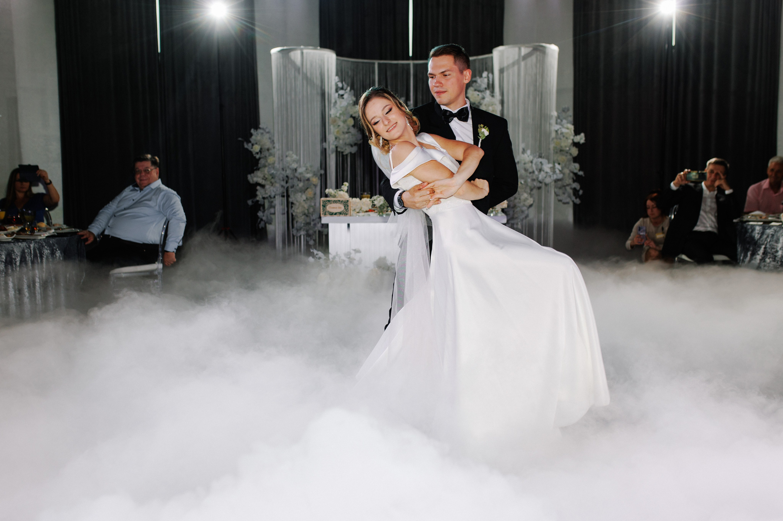 Свадебная фотосессия и банкетная часть в усадьбе СПБ. Свадебный фотограф СПБ