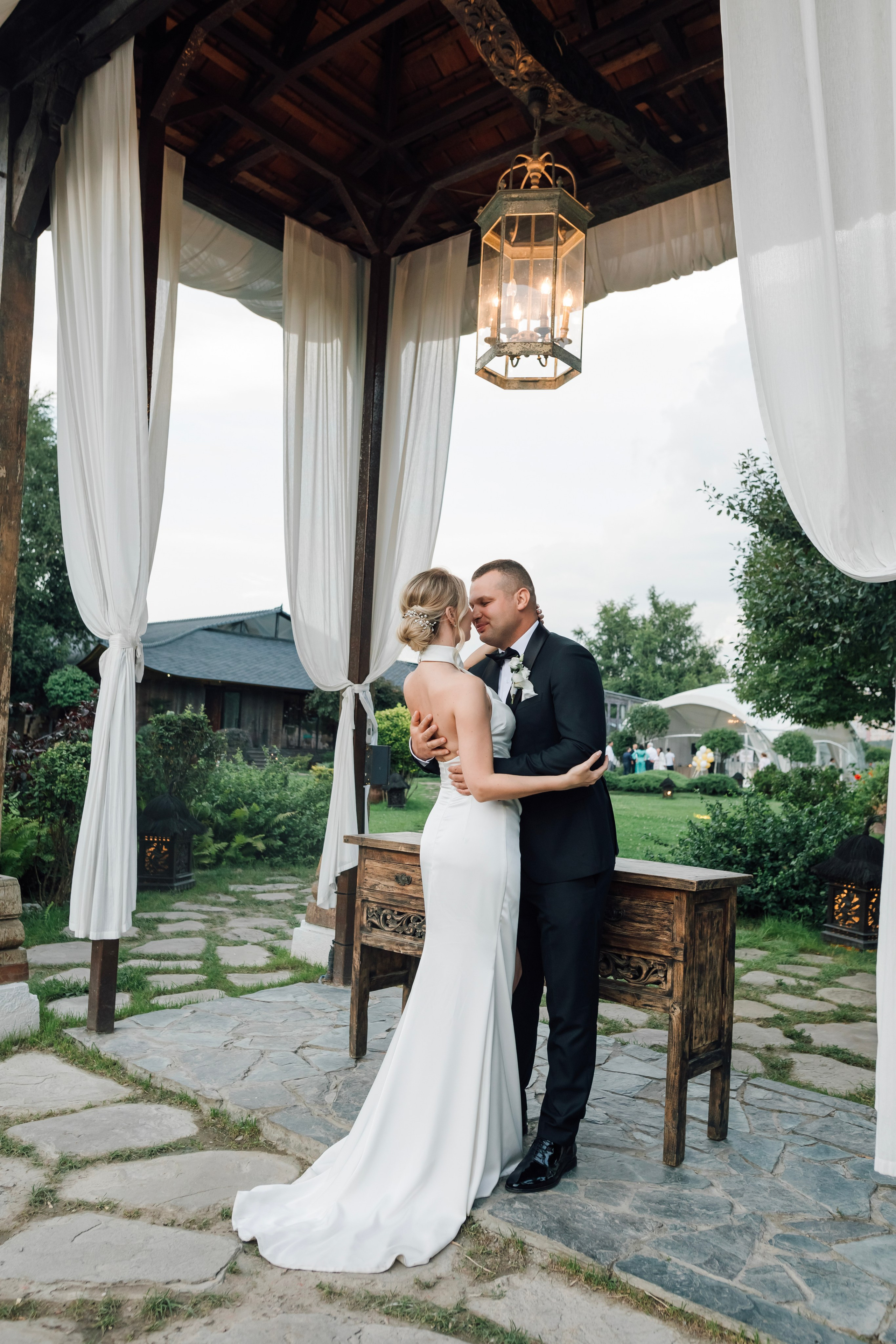 Ольга и Сергей. Свадьба в шатре. Свадебный и семейный фотограф в Москве Евгения Лисина