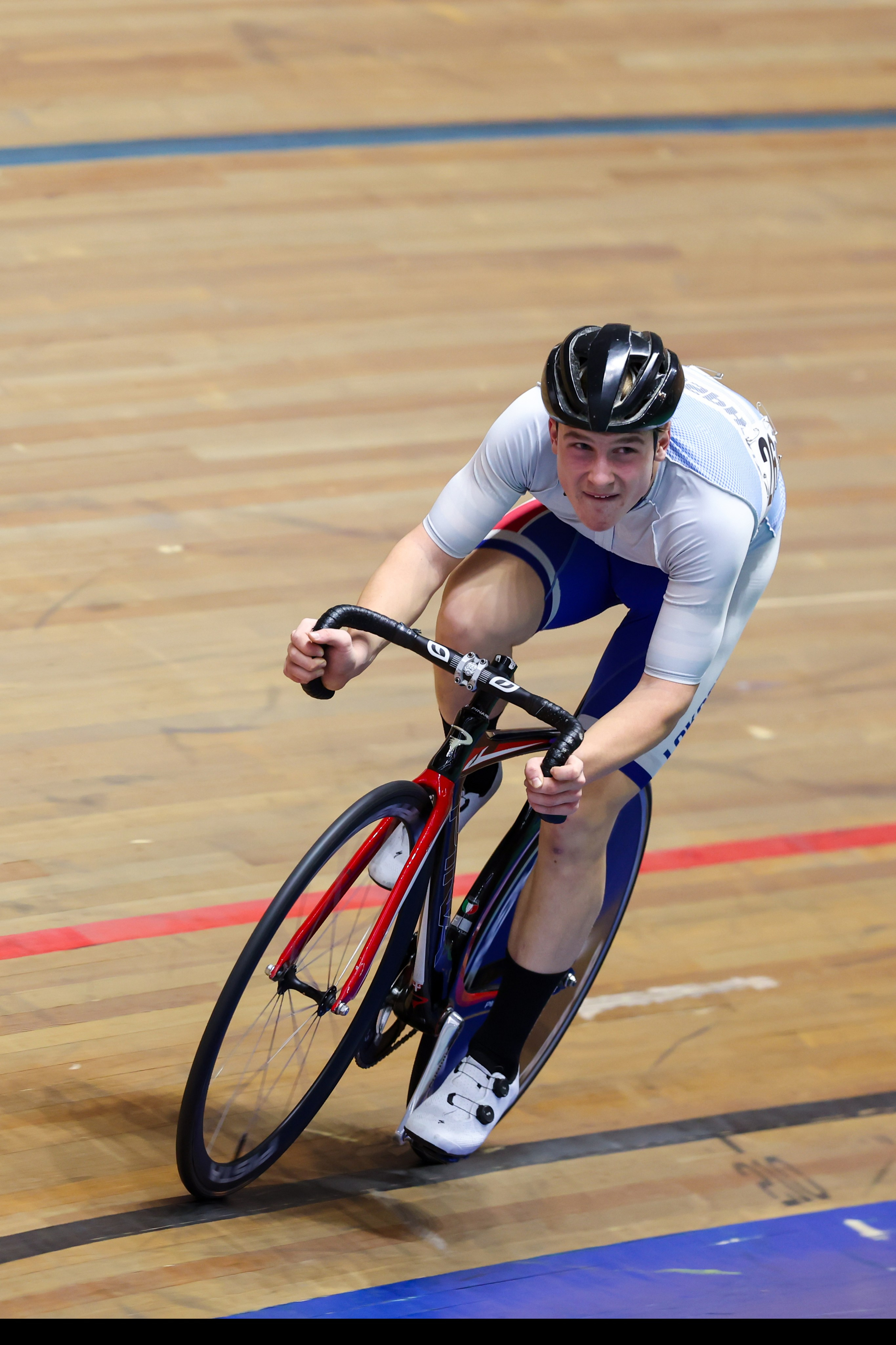 Кубок России велотрек гонка Мэдисон 21.01.2025. Спортивный и репортажный фотограф Антон Тереханов