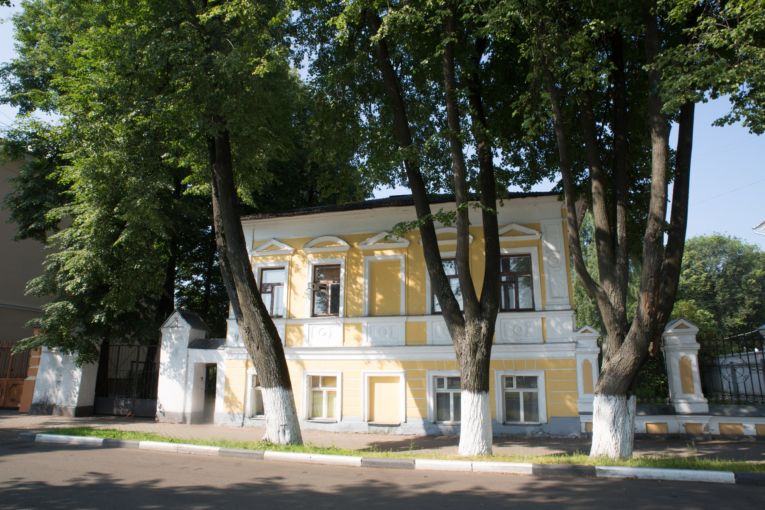 Г. Ярославль. Студия Максима Белослюдцева