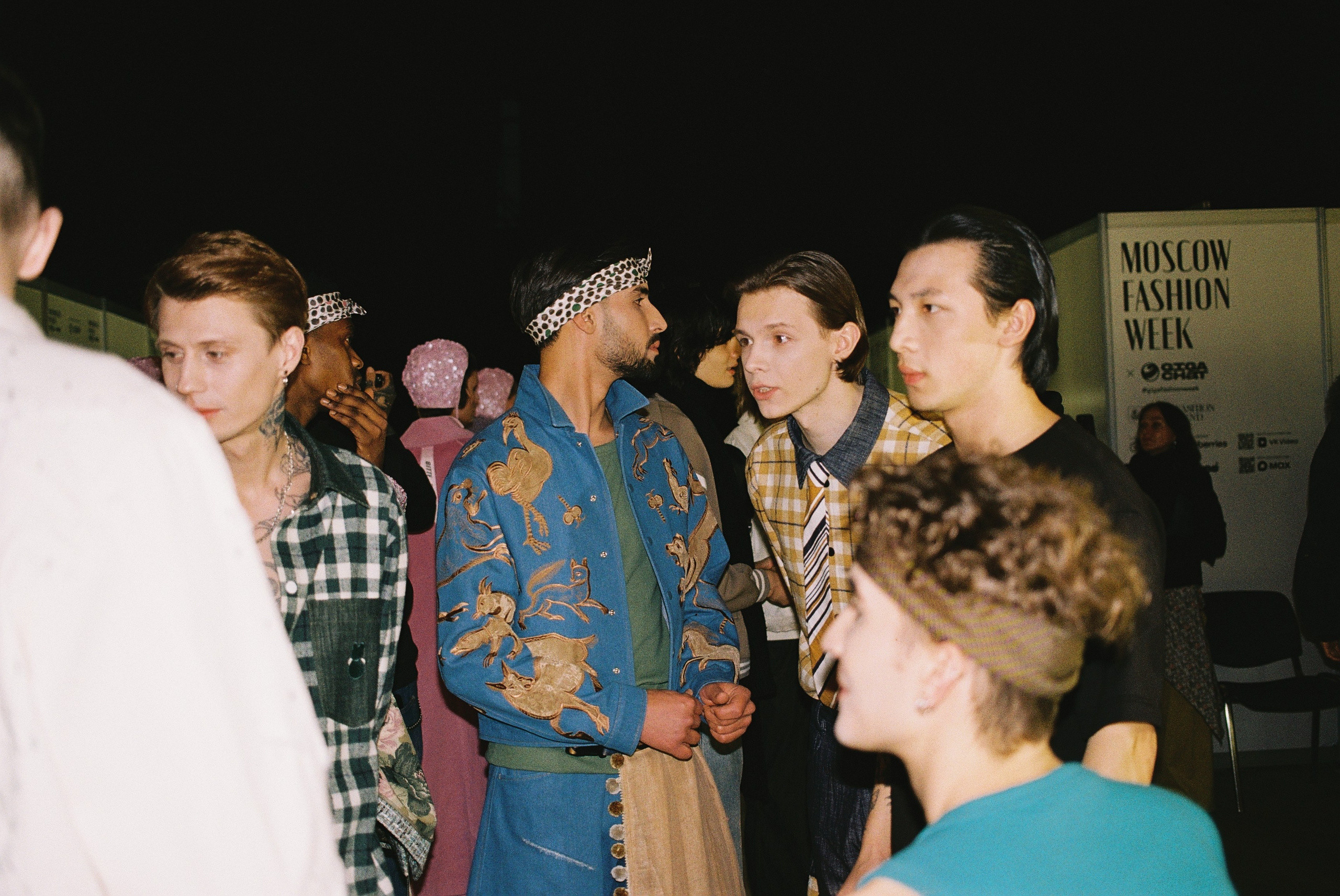 День 2. Плёночный фотограф Москва, Саша Звук