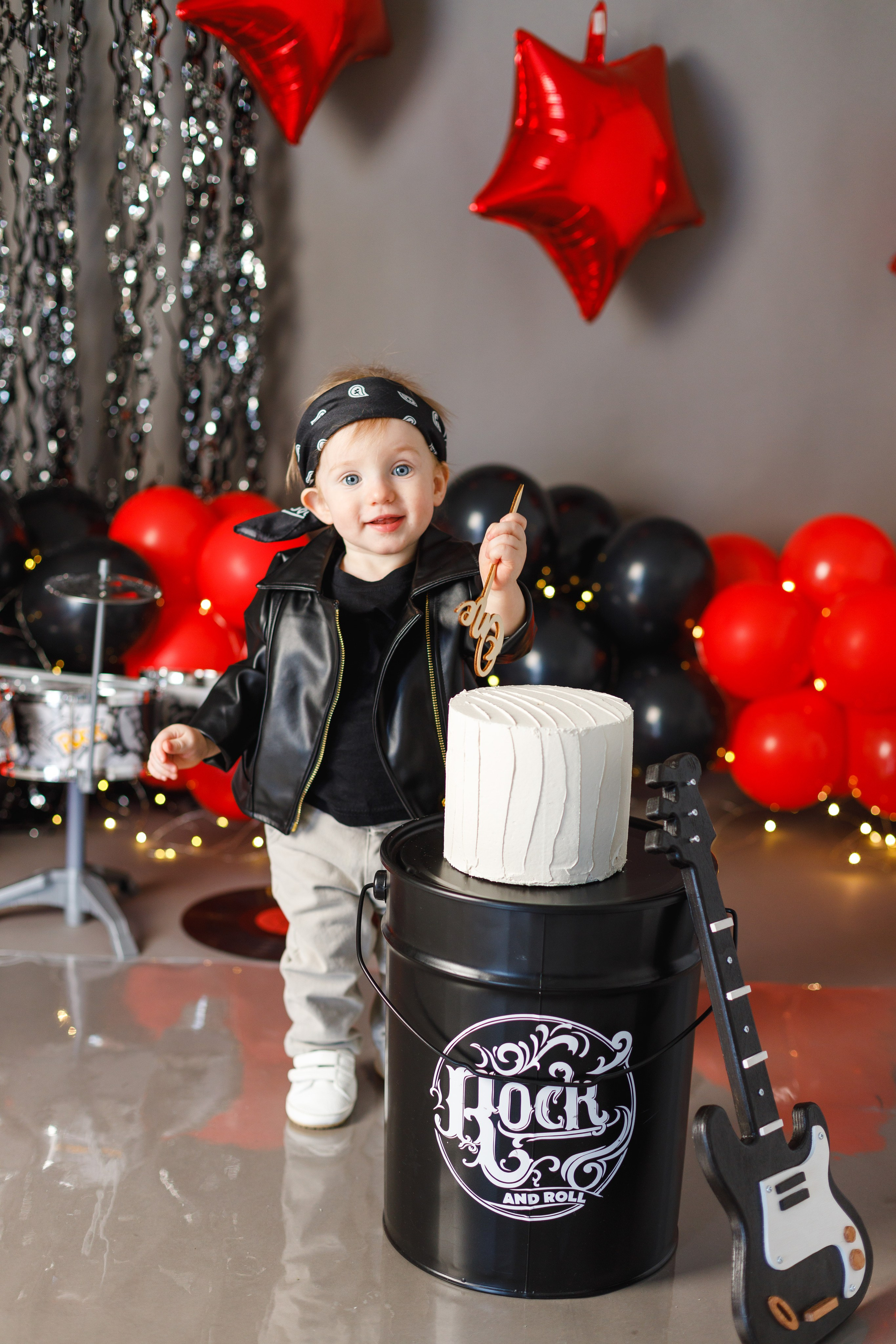 Фотосессия годика для мальчика