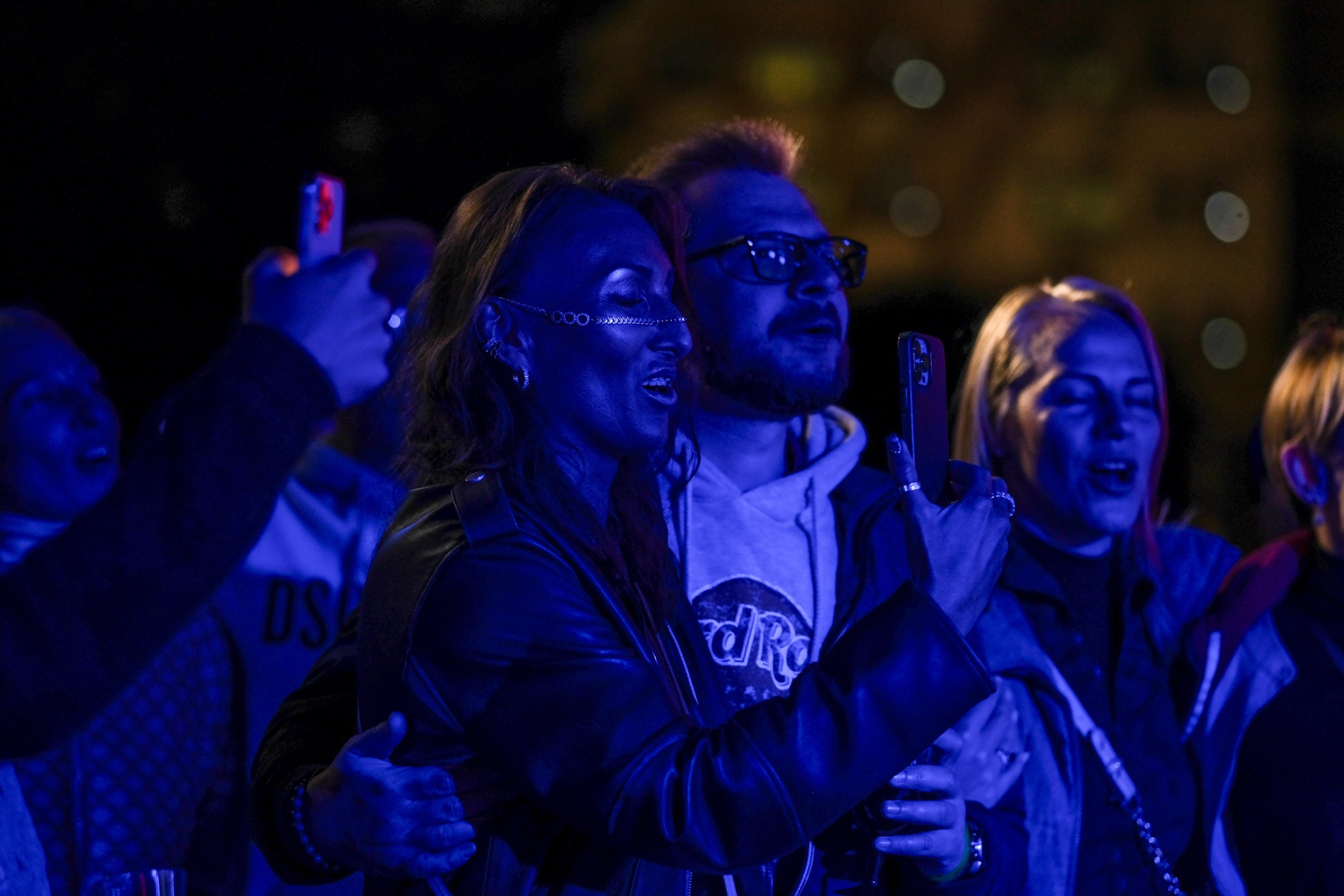 Фотосъёмка репортаж выступления группы АТЛАНТЫ. Любовь Потапова