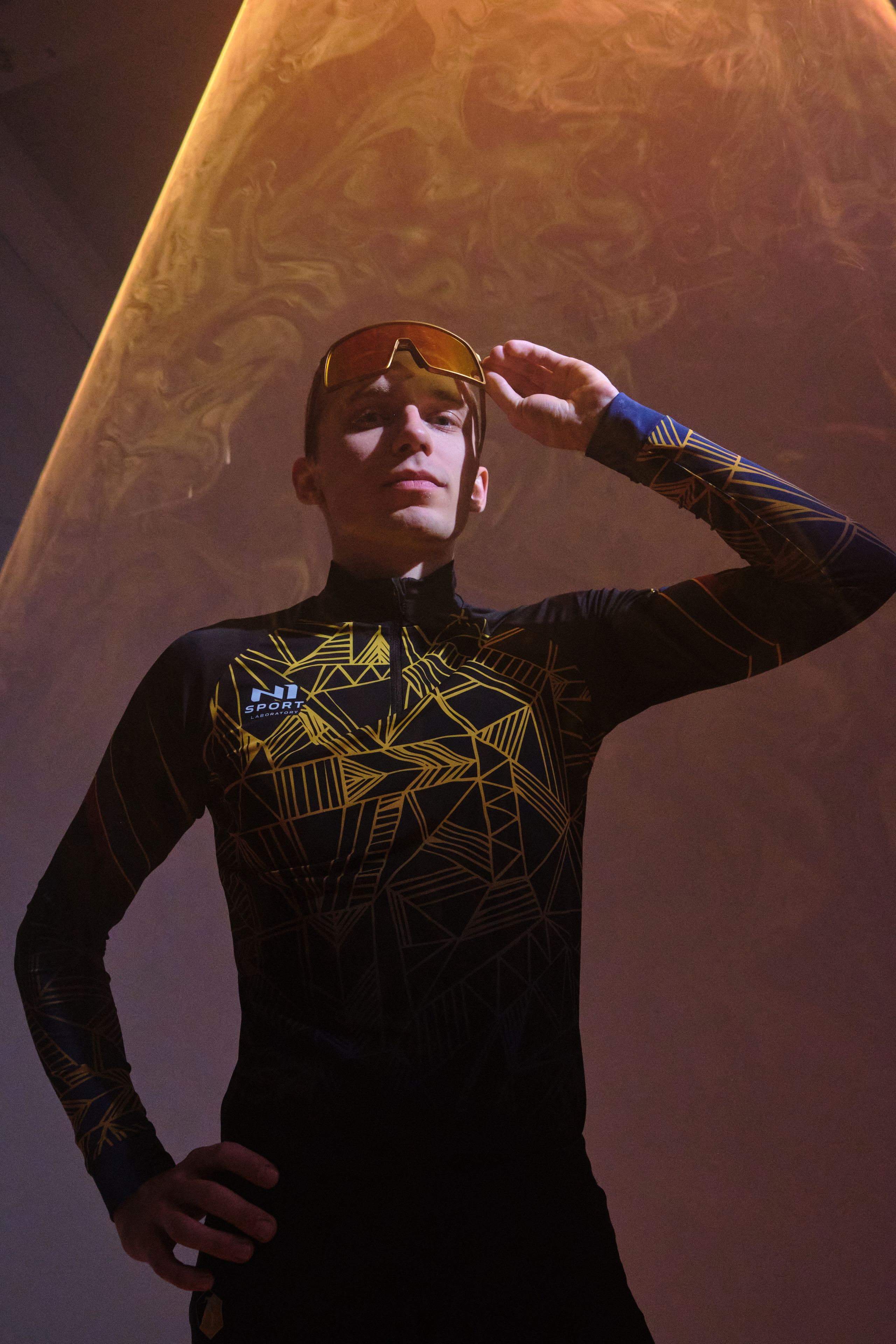 Илья. Портрет с лазерами. Свадебный и портретный фотограф в Екатеринбурге Александр Блюденов