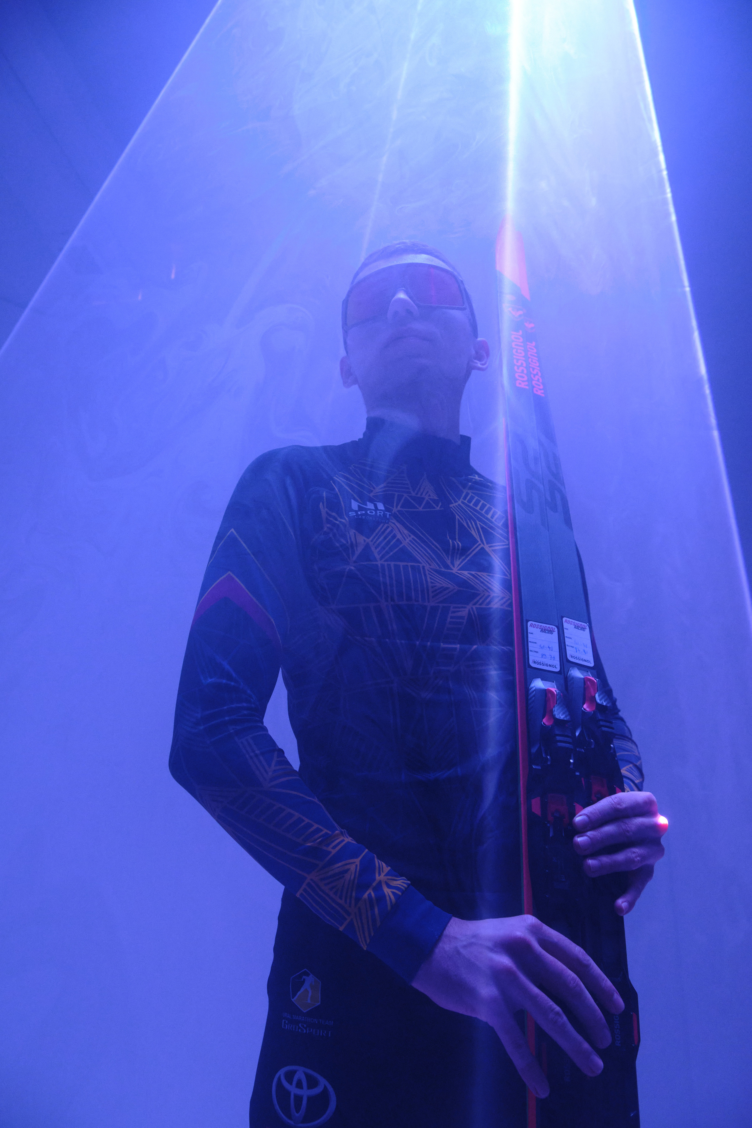 Илья. Портрет с лазерами. Свадебный и портретный фотограф в Екатеринбурге Александр Блюденов