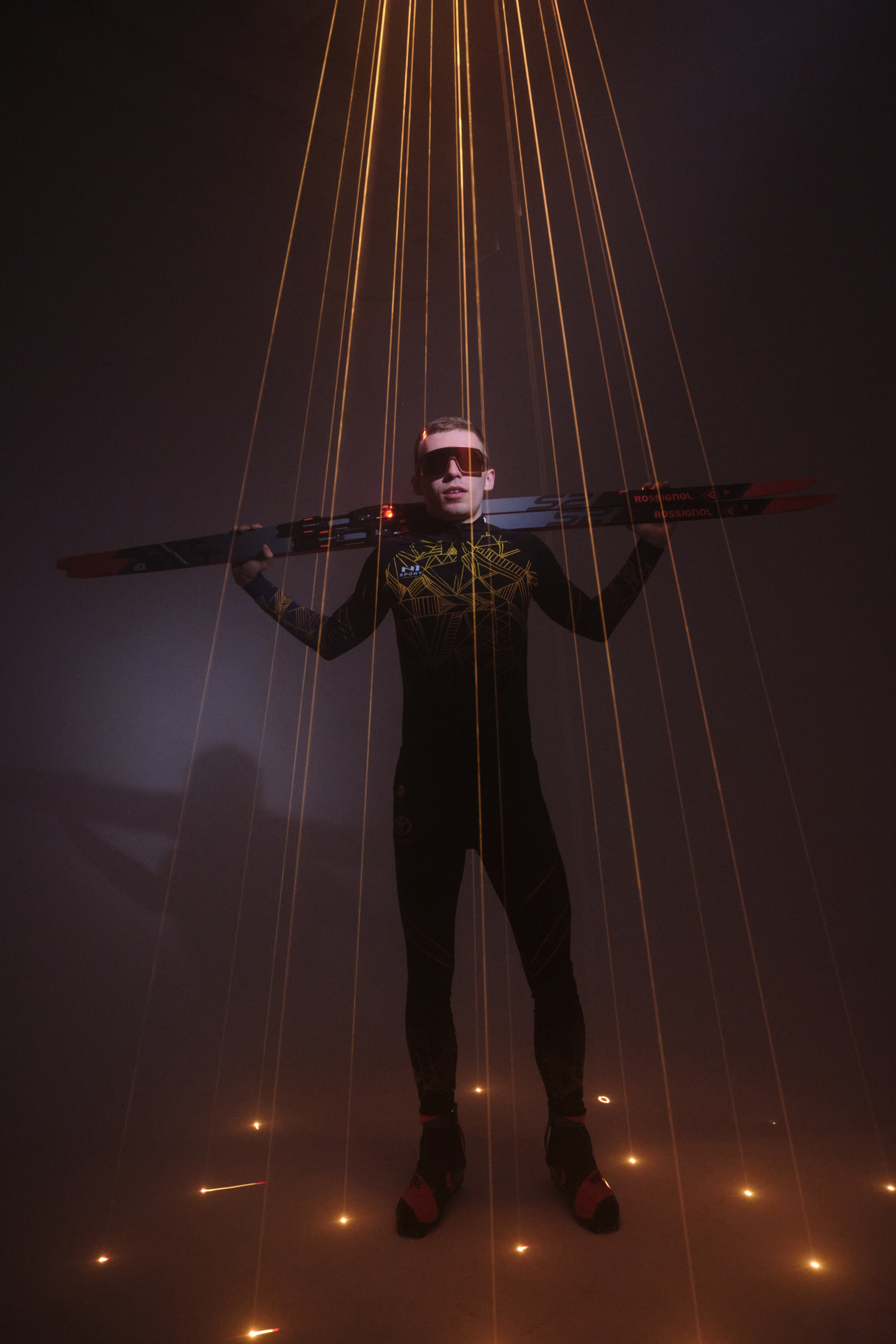 Илья. Портрет с лазерами. Свадебный и портретный фотограф в Екатеринбурге Александр Блюденов