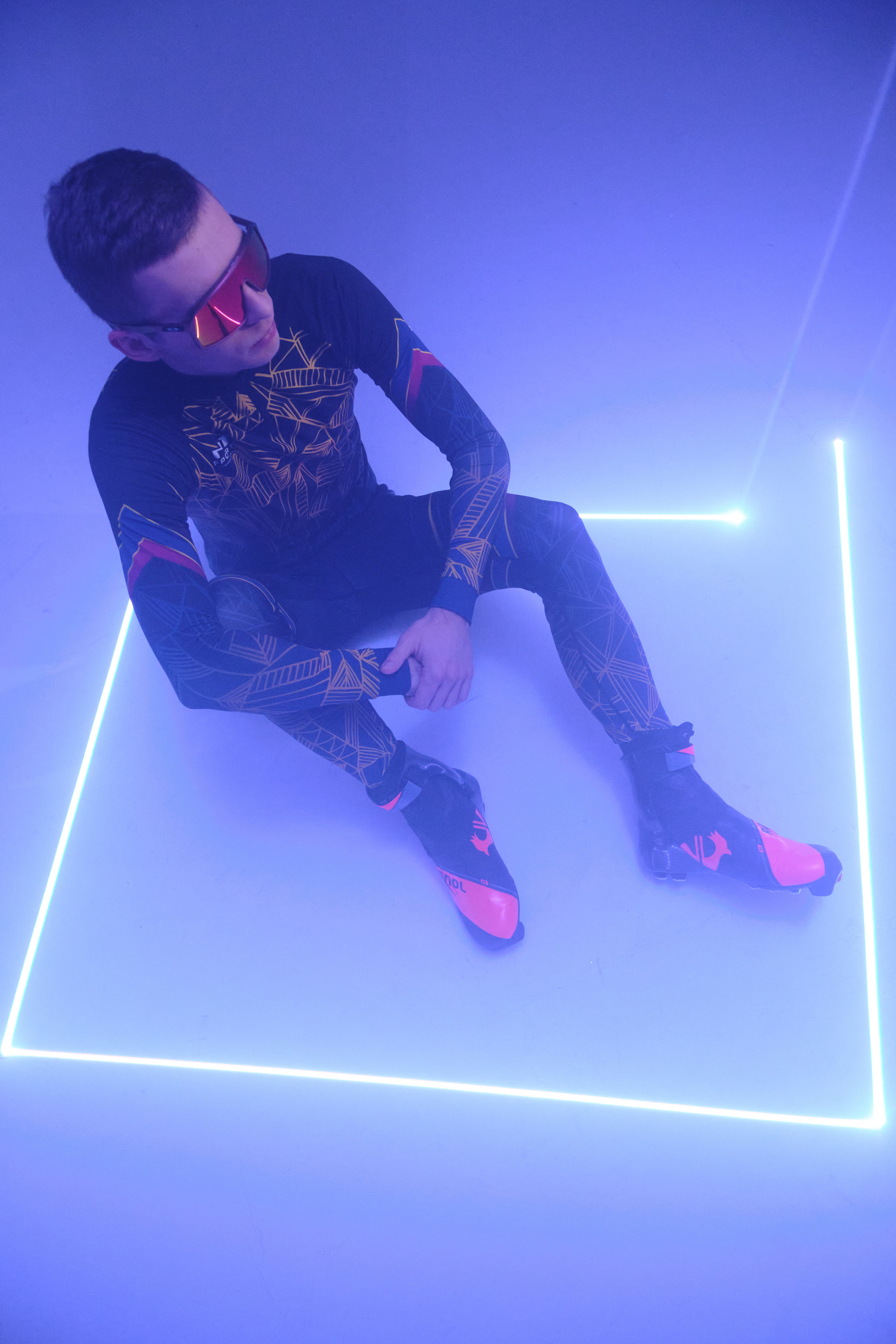 Илья. Портрет с лазерами. Свадебный и портретный фотограф в Екатеринбурге Александр Блюденов