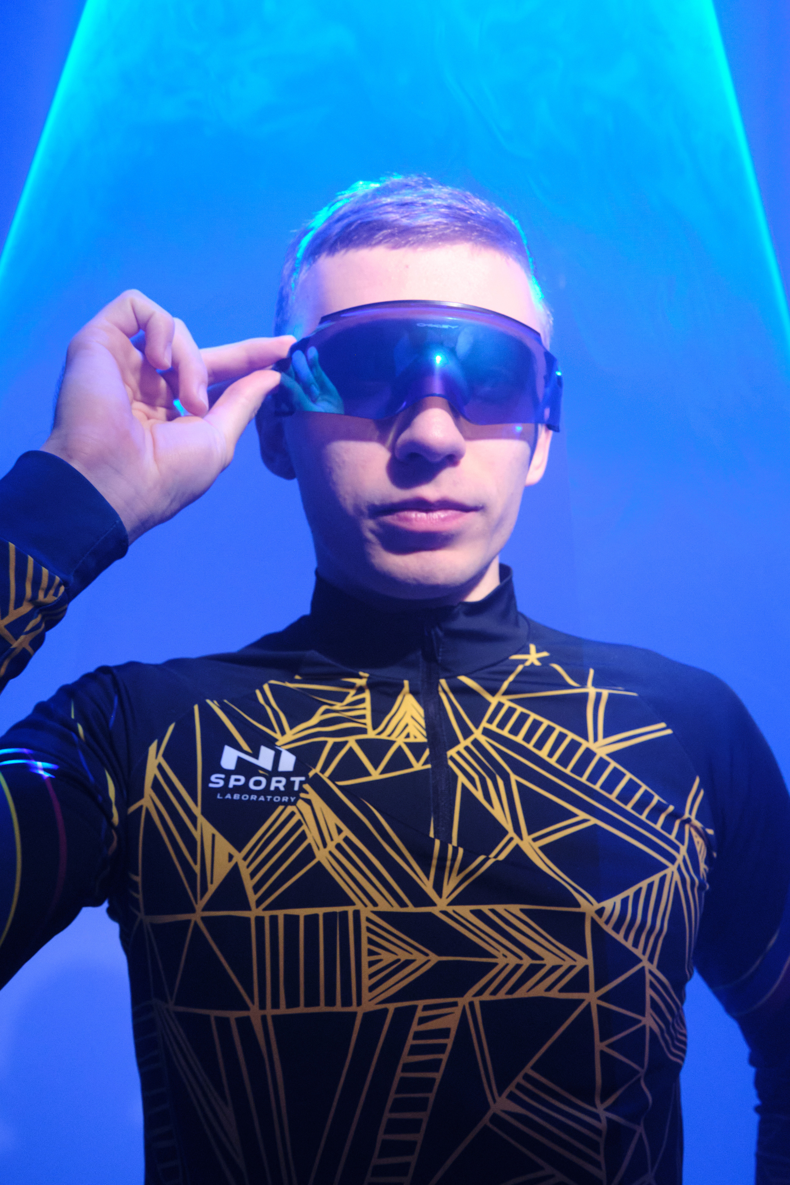 Илья. Портрет с лазерами. Свадебный и портретный фотограф в Екатеринбурге Александр Блюденов