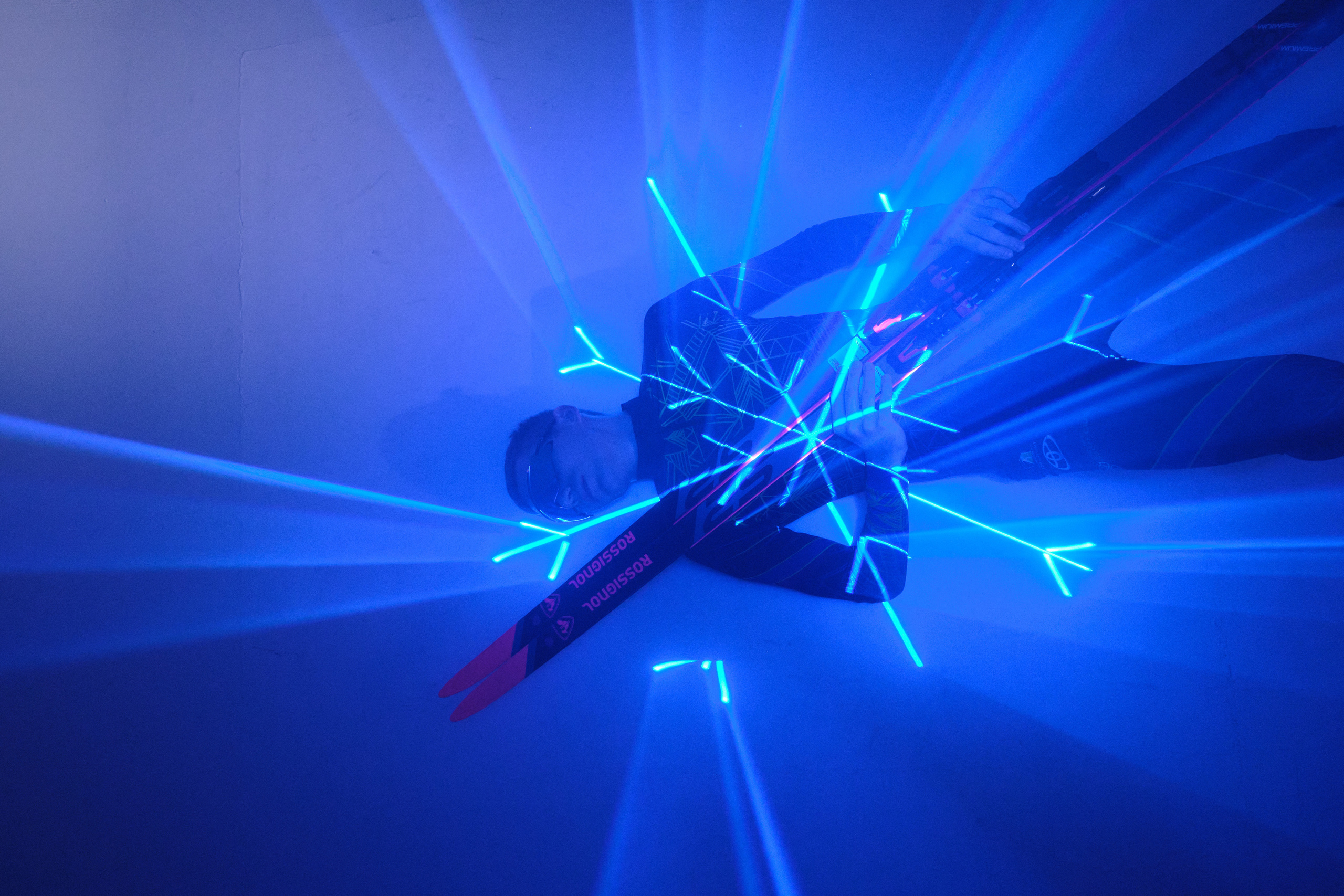 Илья. Портрет с лазерами. Свадебный и портретный фотограф в Екатеринбурге Александр Блюденов