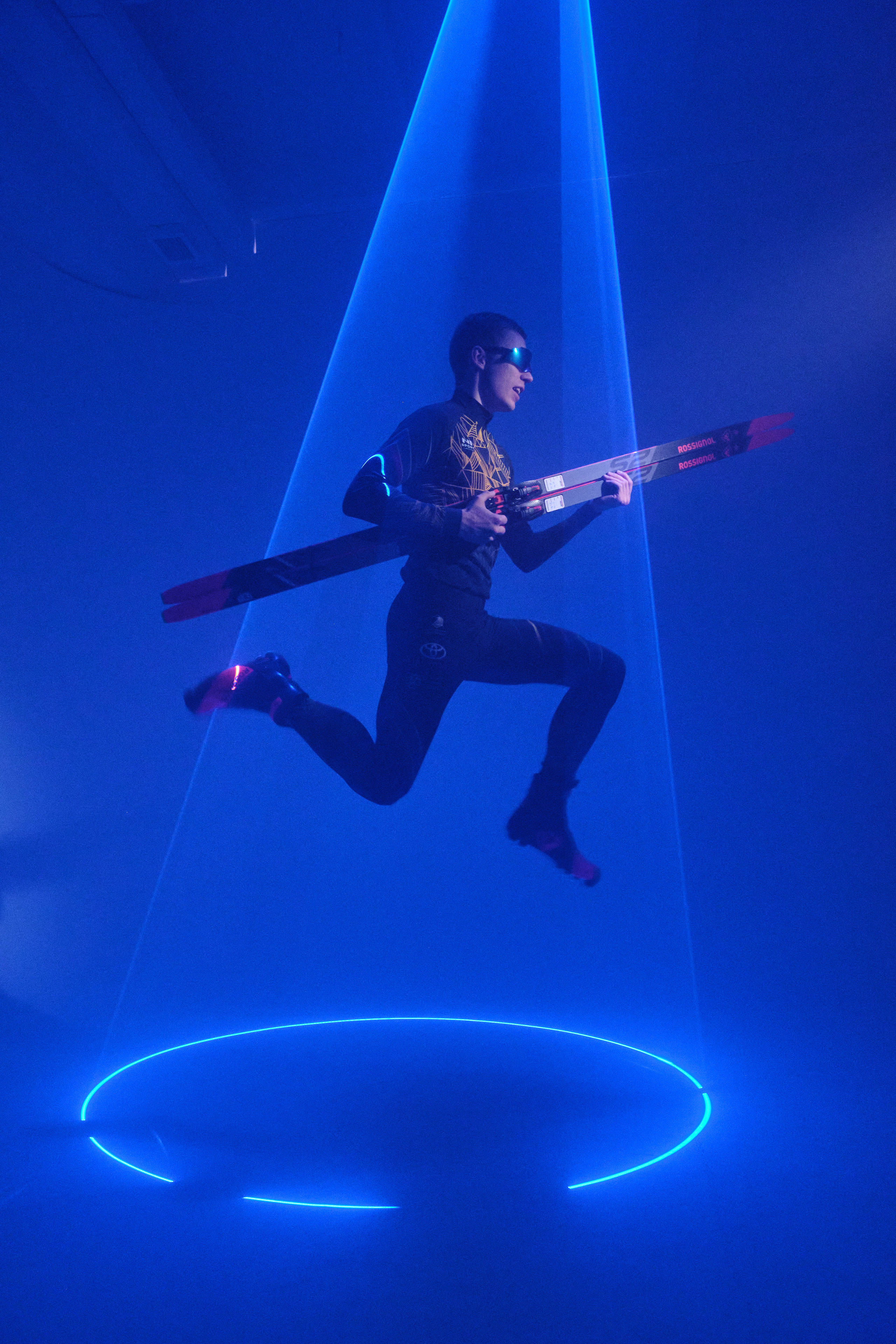 Илья. Портрет с лазерами. Свадебный и портретный фотограф в Екатеринбурге Александр Блюденов