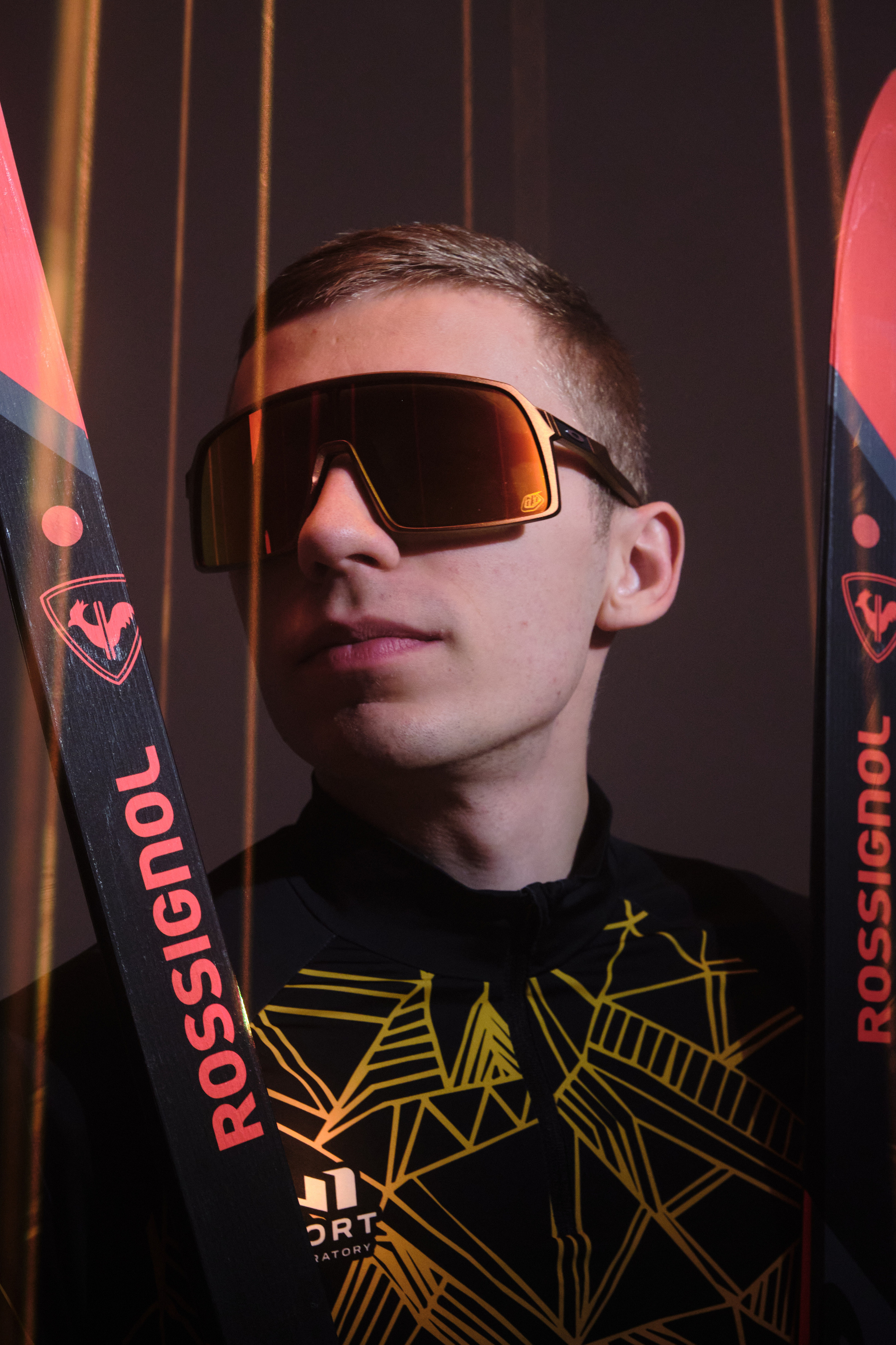 Илья. Портрет с лазерами. Свадебный и портретный фотограф в Екатеринбурге Александр Блюденов