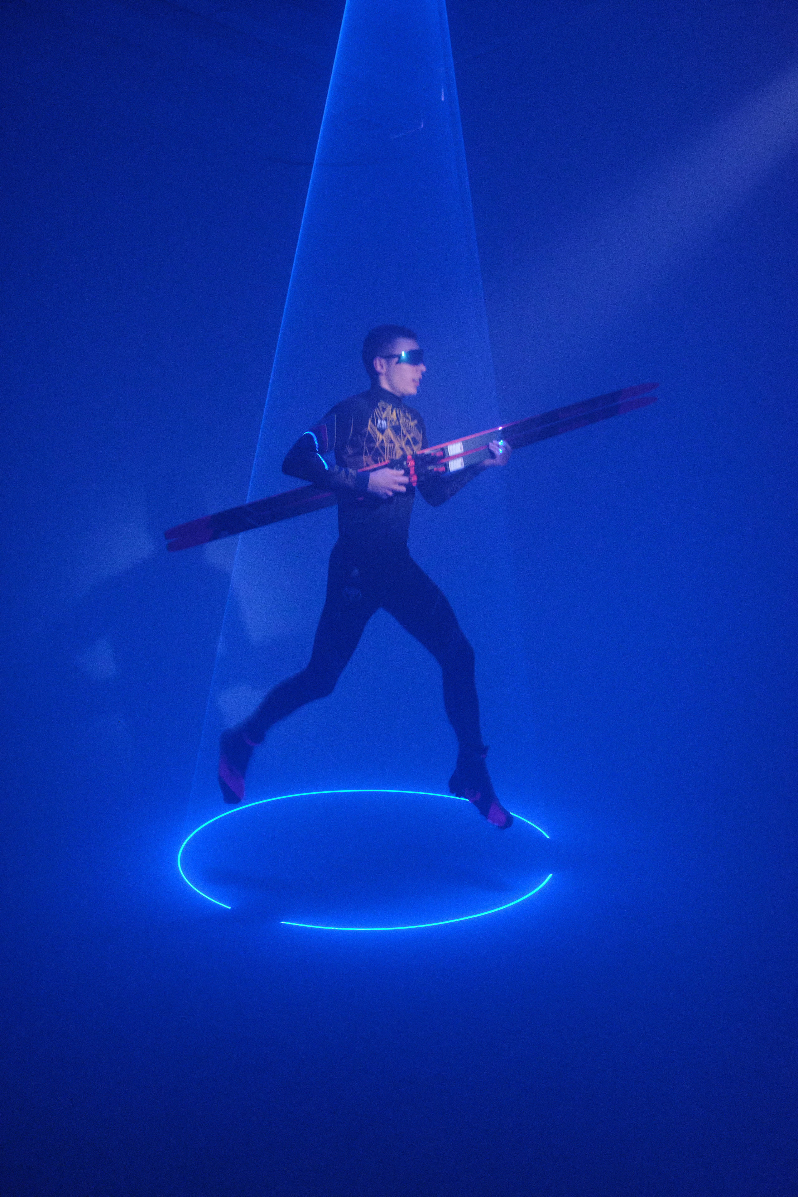 Илья. Портрет с лазерами. Свадебный и портретный фотограф в Екатеринбурге Александр Блюденов