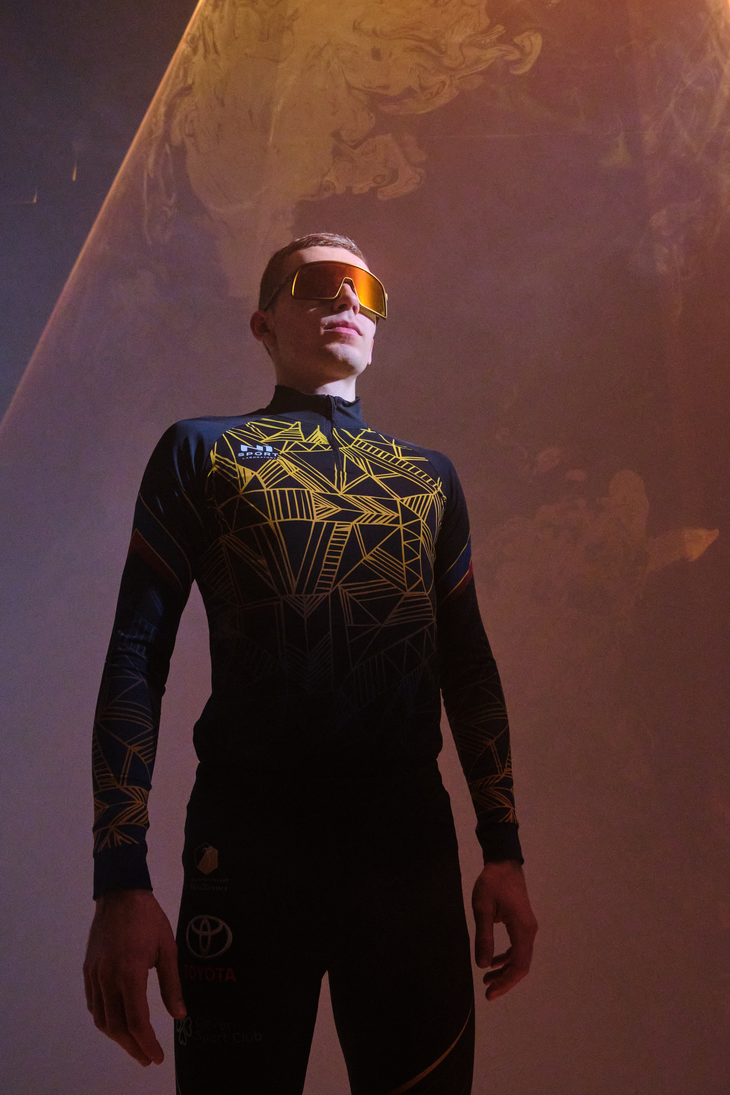 Илья. Портрет с лазерами. Свадебный и портретный фотограф в Екатеринбурге Александр Блюденов