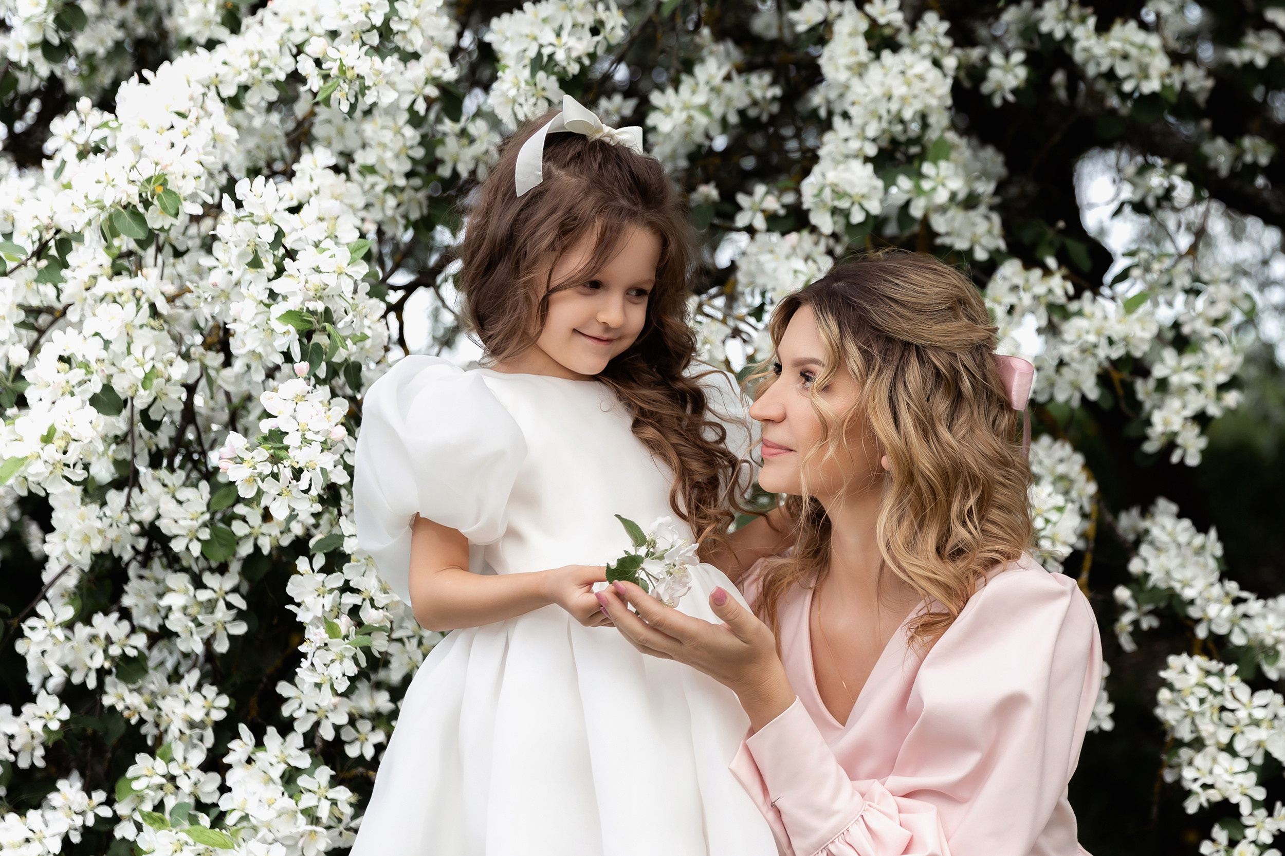 Ксения и Виктория. Свадебный и семейный фотограф Татьяна Ласкина в Великом Новгороде