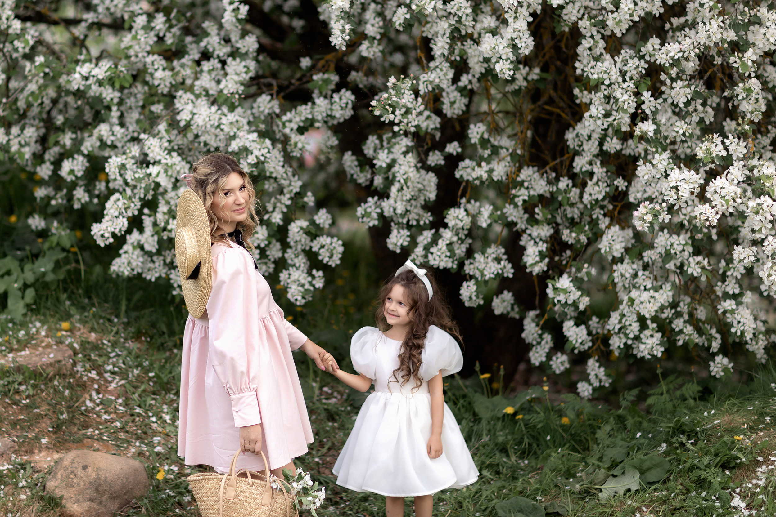 Ксения и Виктория. Свадебный и семейный фотограф Татьяна Ласкина в Великом Новгороде