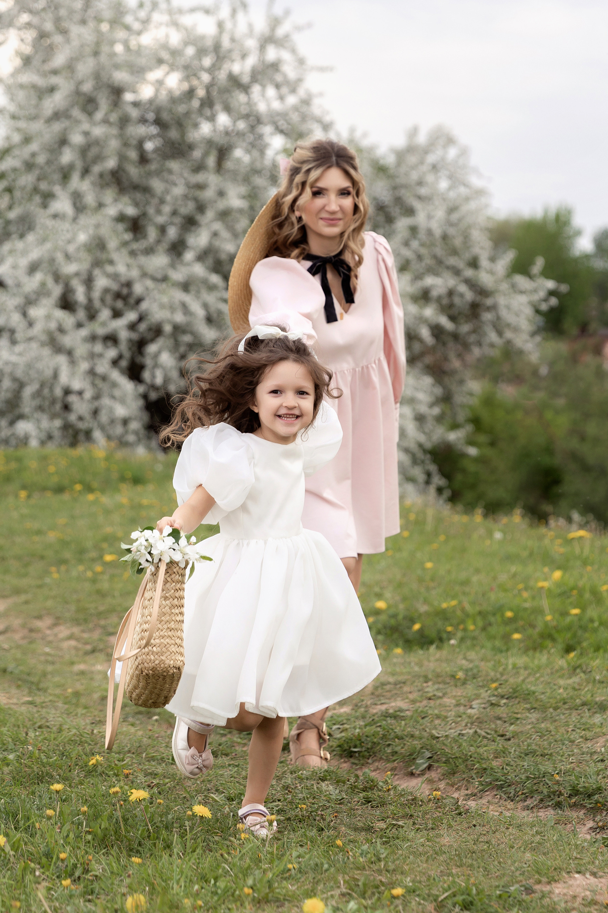 Ксения и Виктория. Свадебный и семейный фотограф Татьяна Ласкина в Великом Новгороде